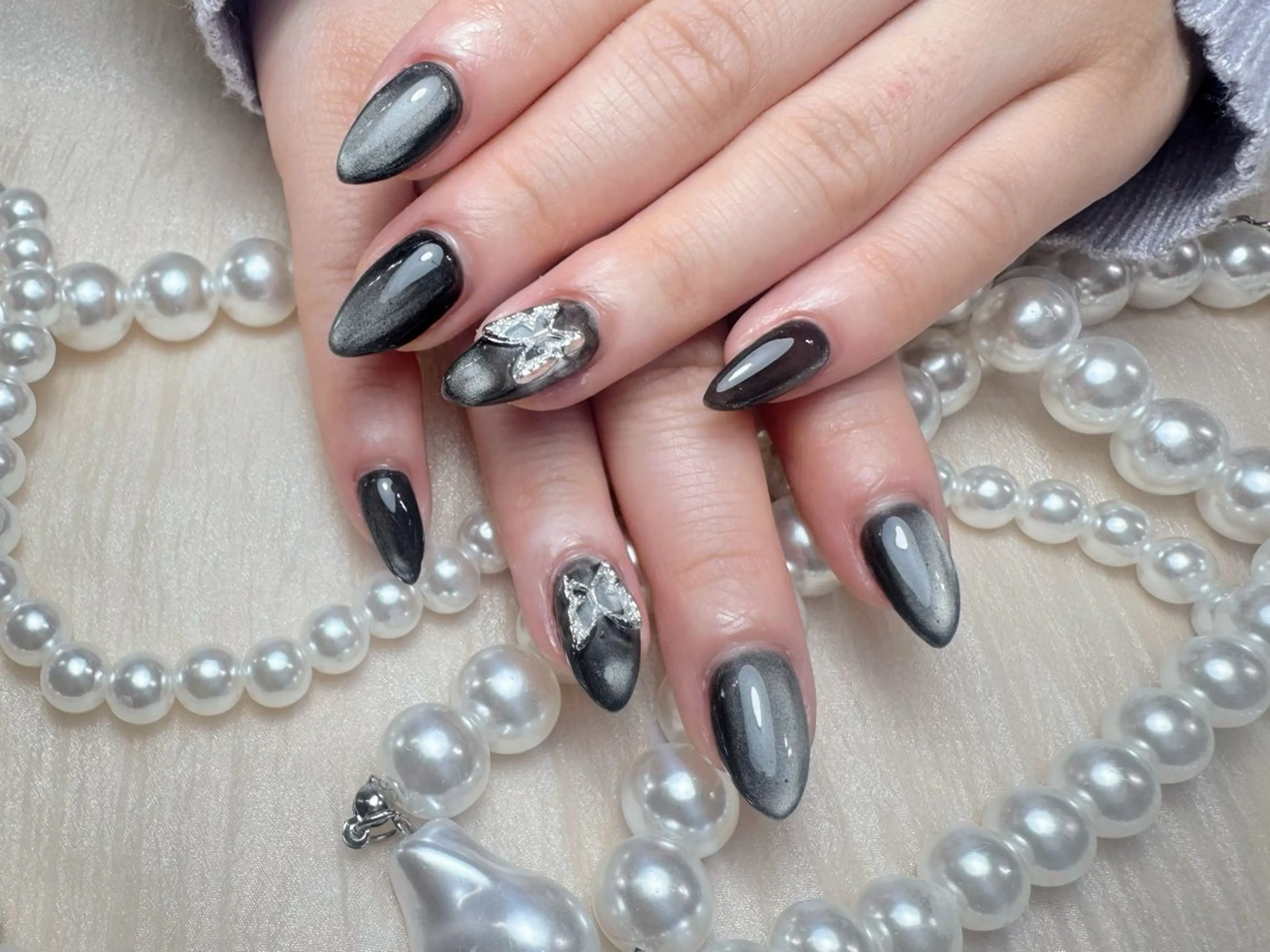 ネイル マジックミラー所属・マジック ミラーのネイルデザイン