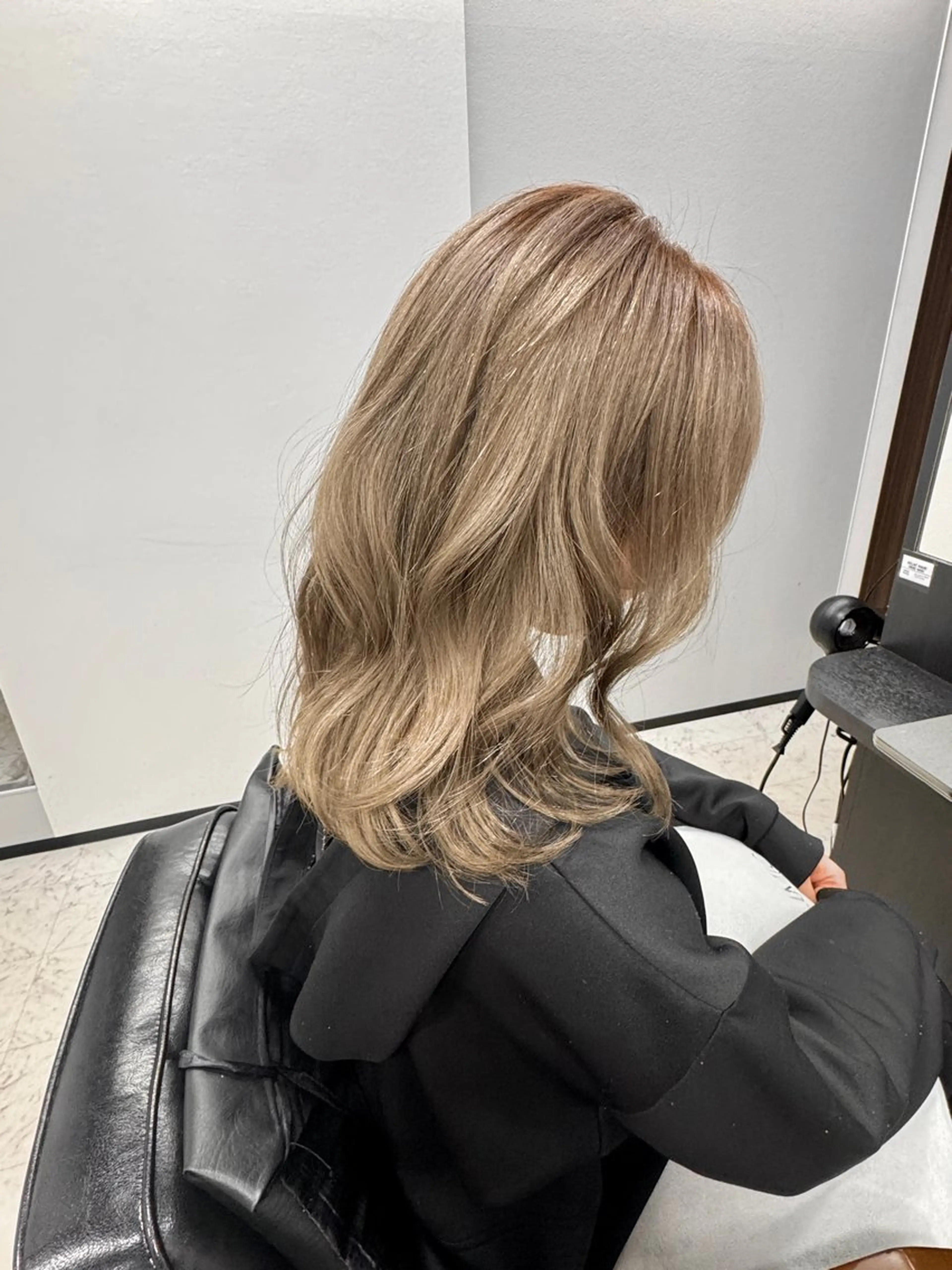 ミディアム カラー カット ヘアカラー トリートメント ヒラガカナ▼ ECLAT HAIRのヘアスタイル