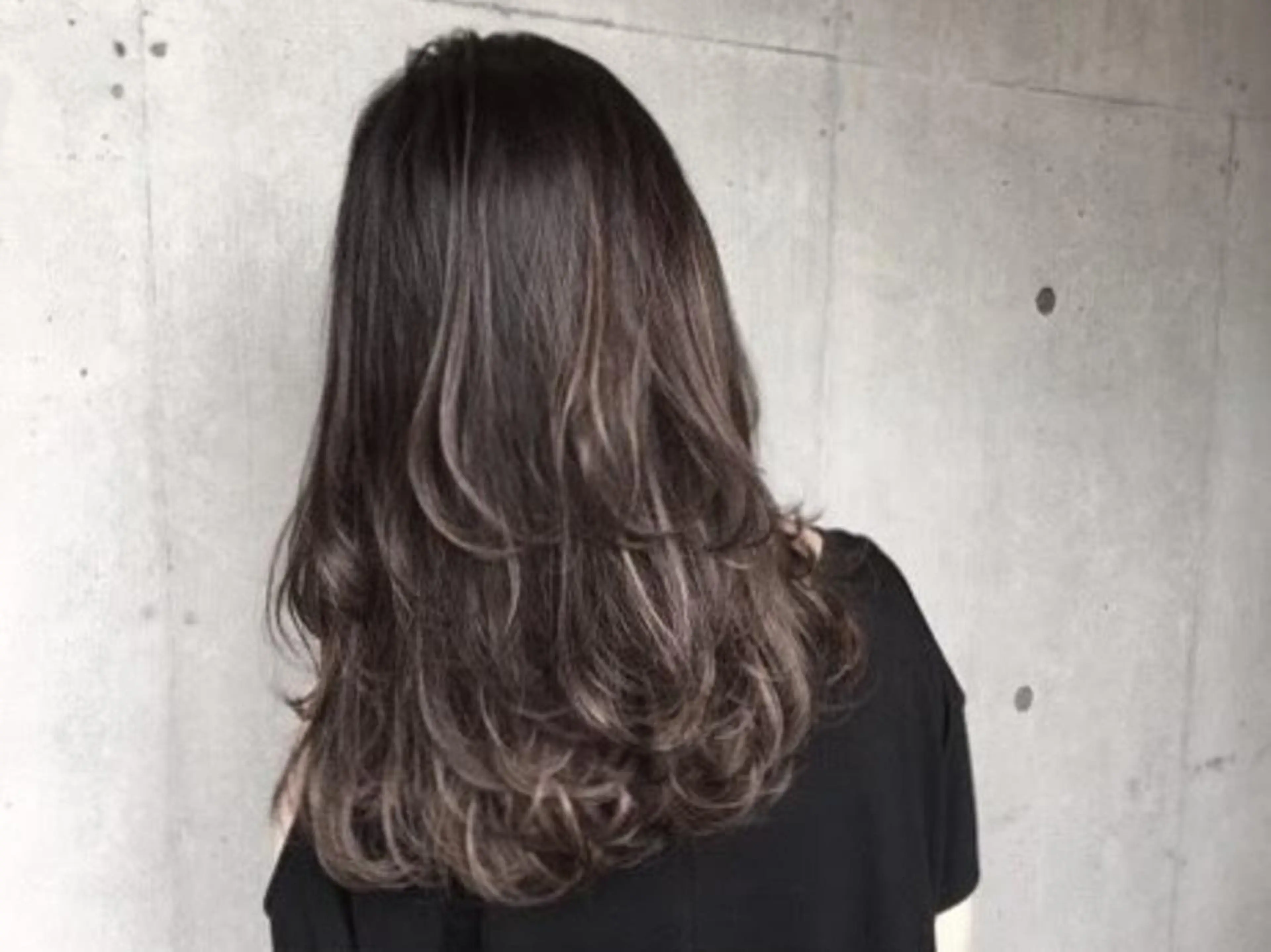 セミロング カラー ハイライトカラー シルバー 外国人風カラー ハイライト 💖パーソナル診断 特化YUYA💖のヘアスタイル