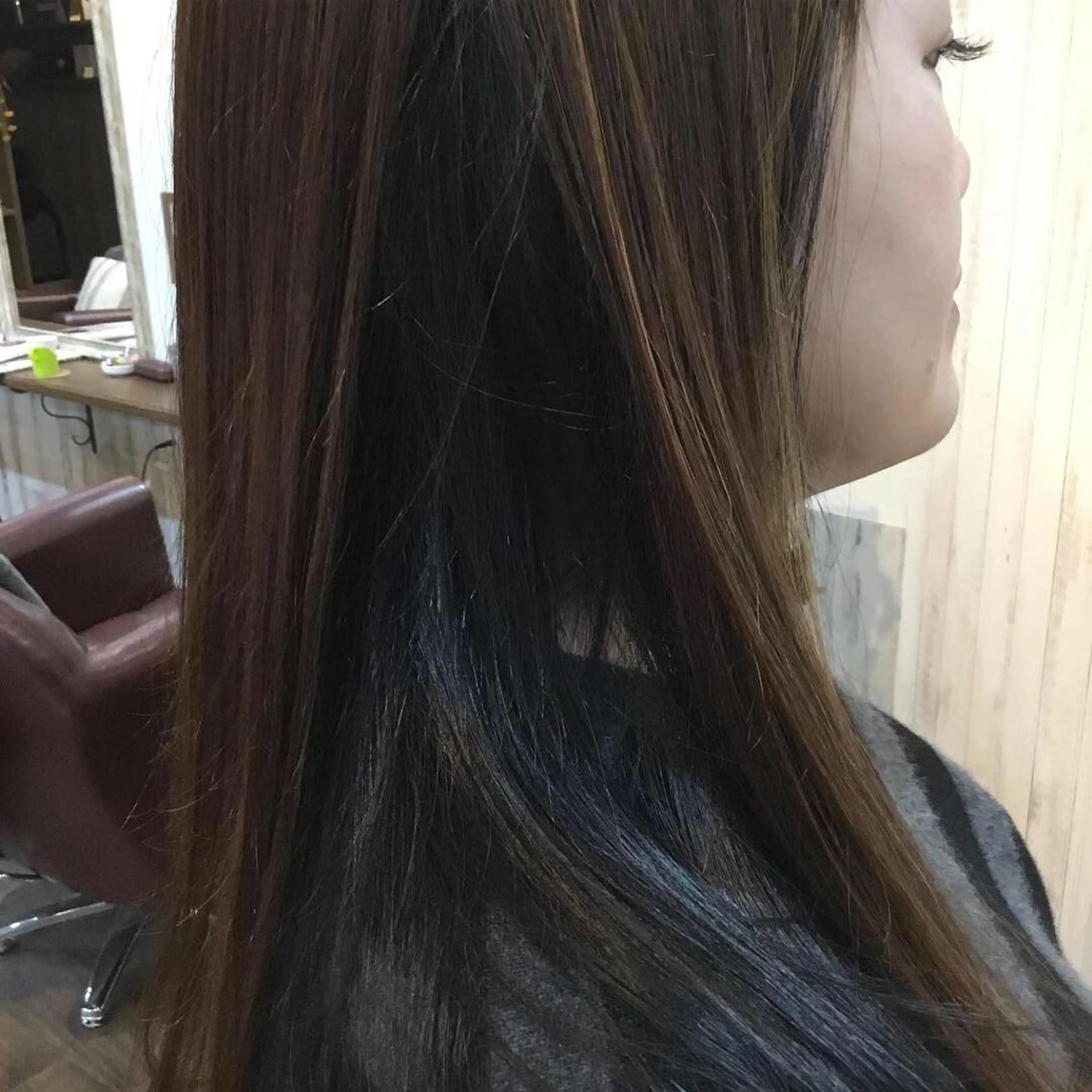 ロング カラー embrace エンブレイスのヘアスタイル