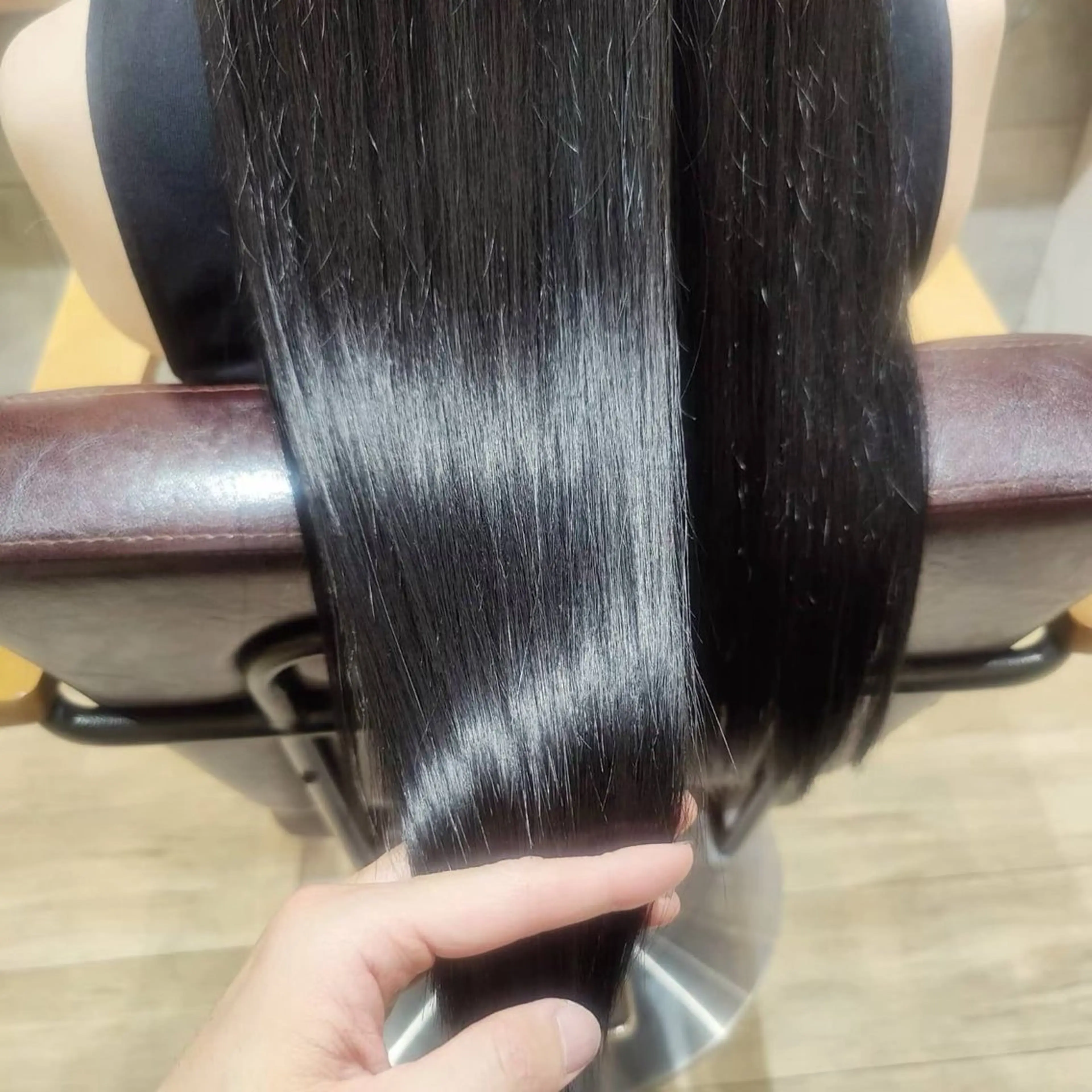 ロング カラー 鳥見 若菜のヘアスタイル