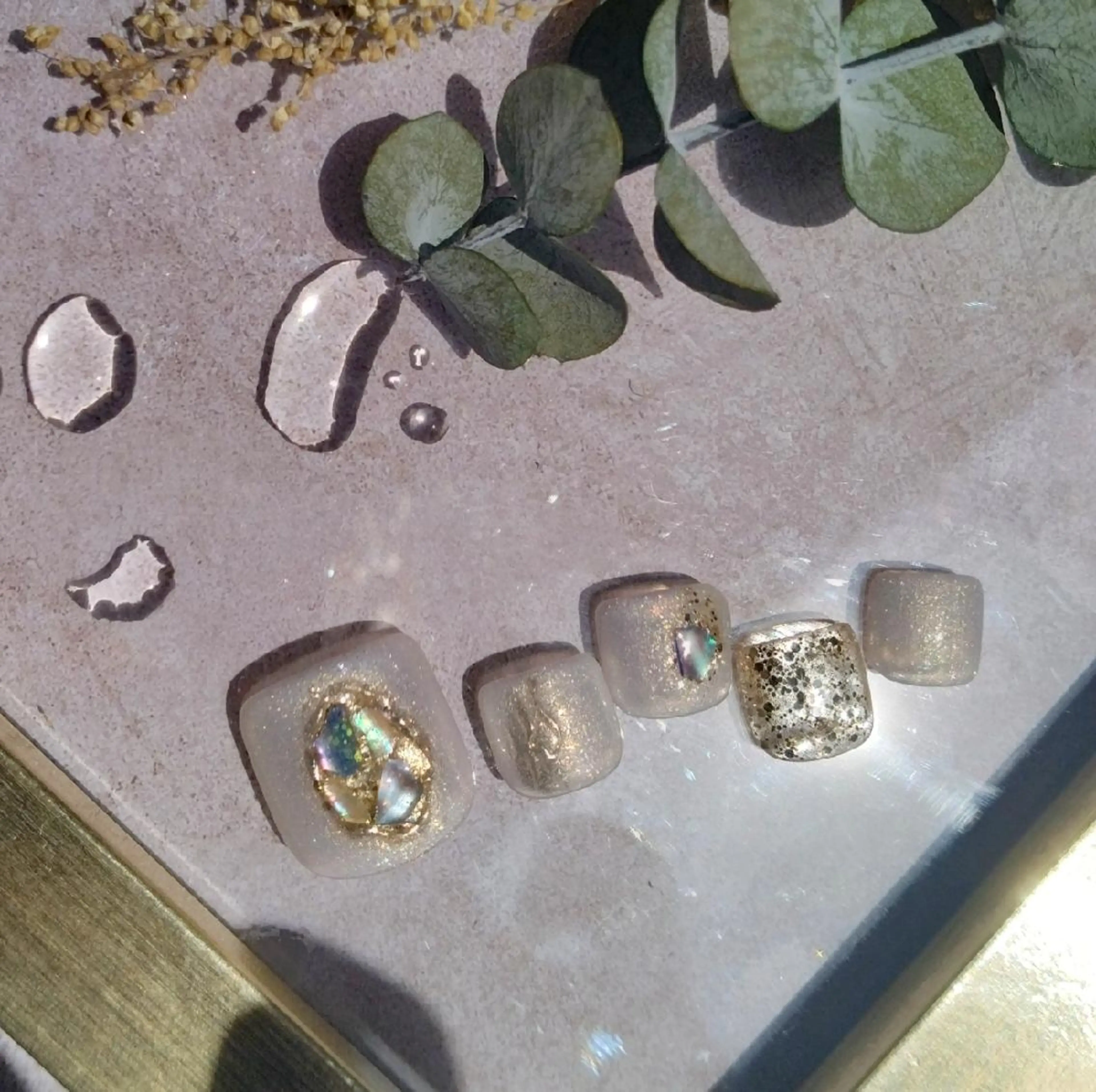 ネイル フットネイル ジェルネイル キラキラネイル パラジェル シンプルネイル フットネイル Nailsalon manoのネイルデザイン