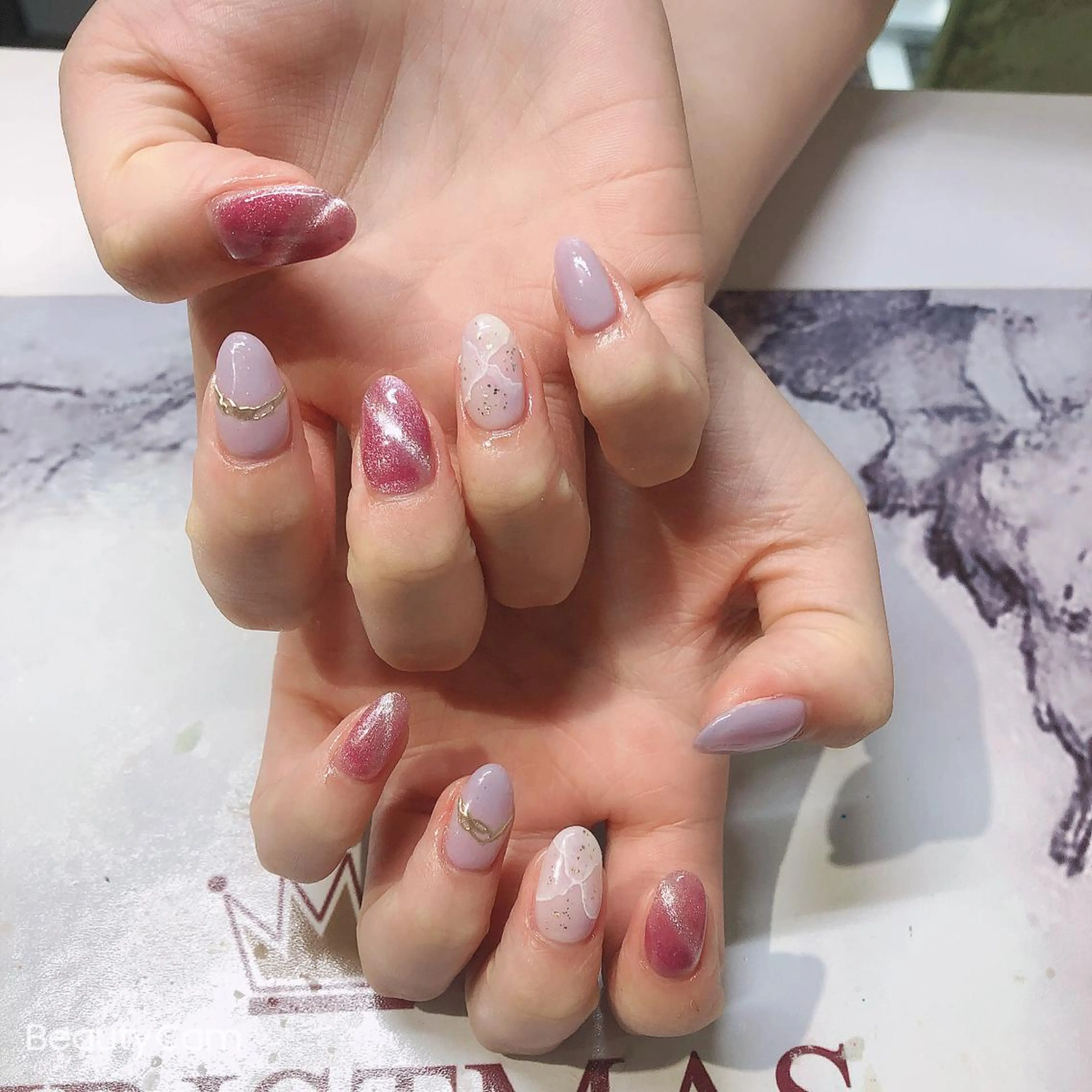 ネイル ガレンドウ 白澤 愛子のネイルデザイン