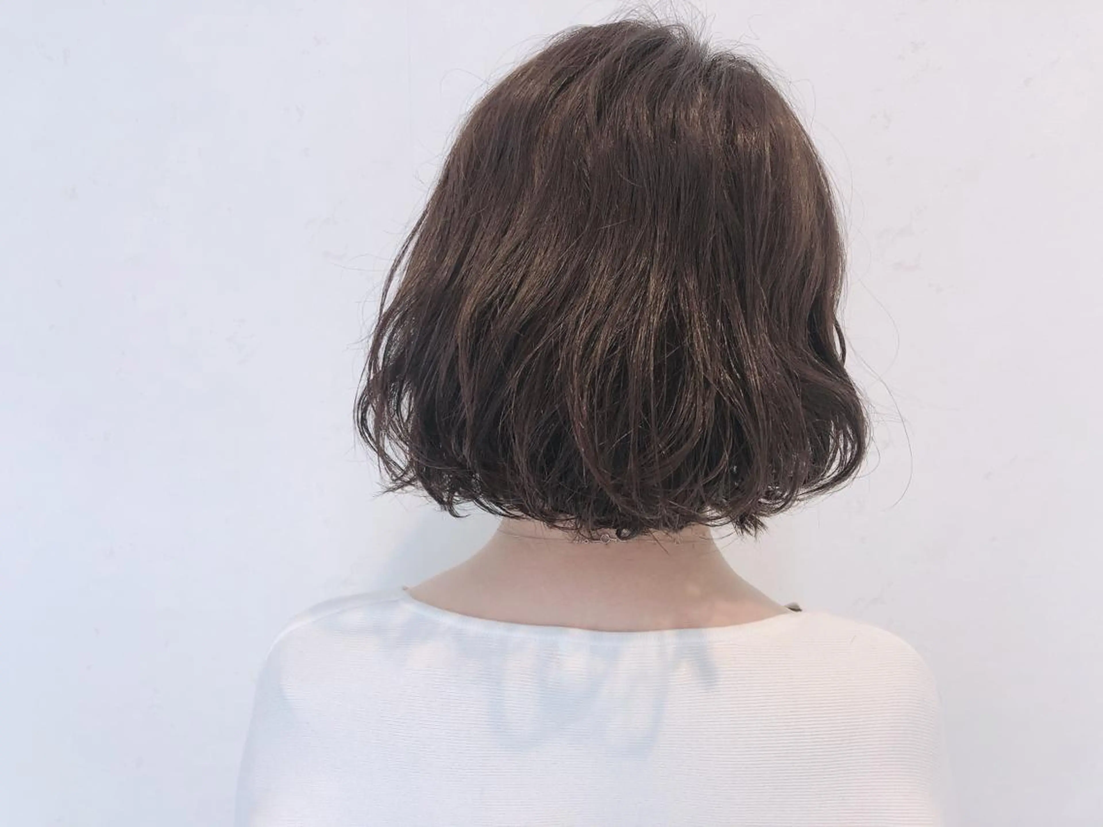 ミディアム カラー 伊藤 さやかのヘアスタイル