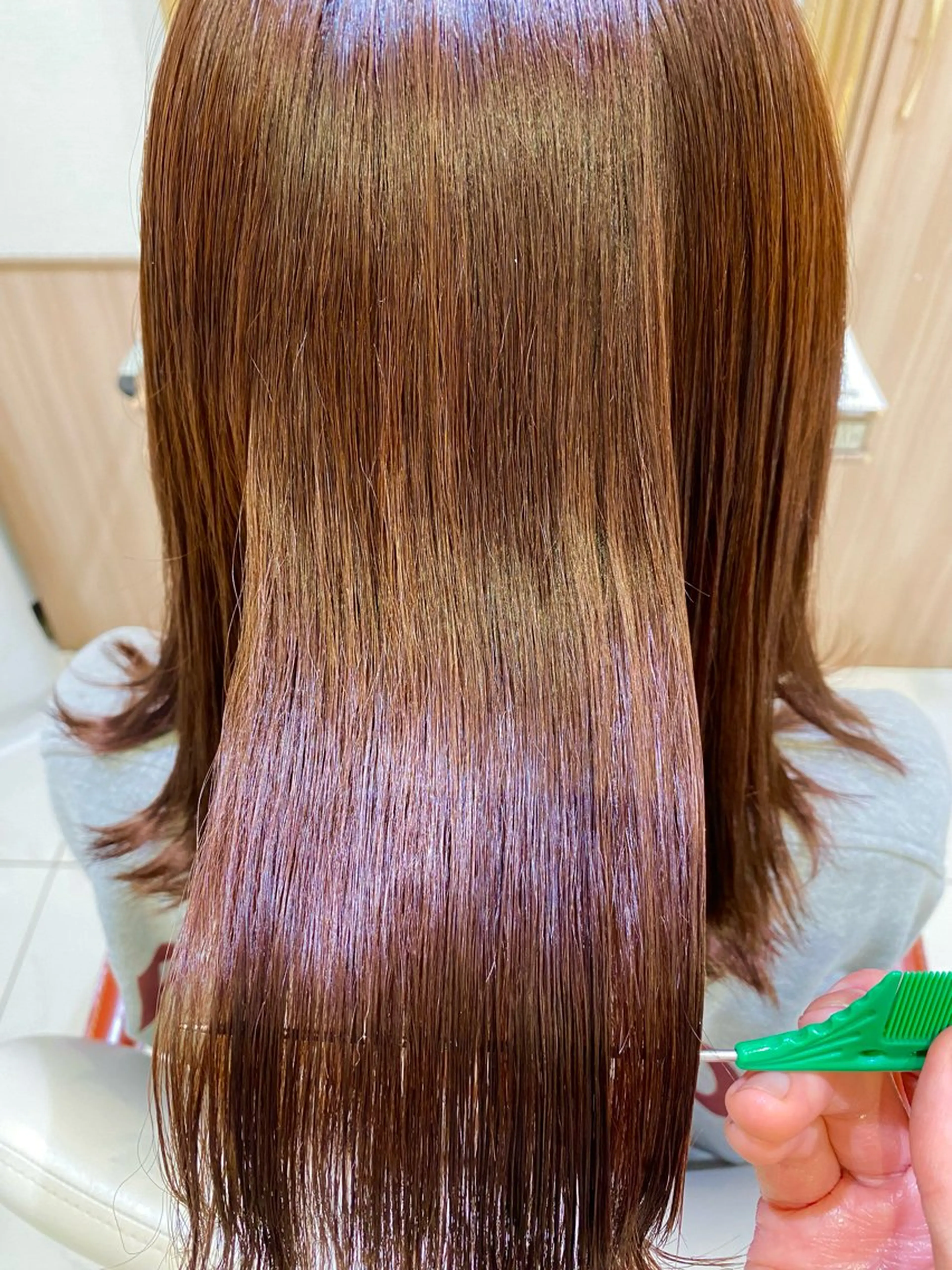 ミディアム カラー 古川 琴美のヘアスタイル