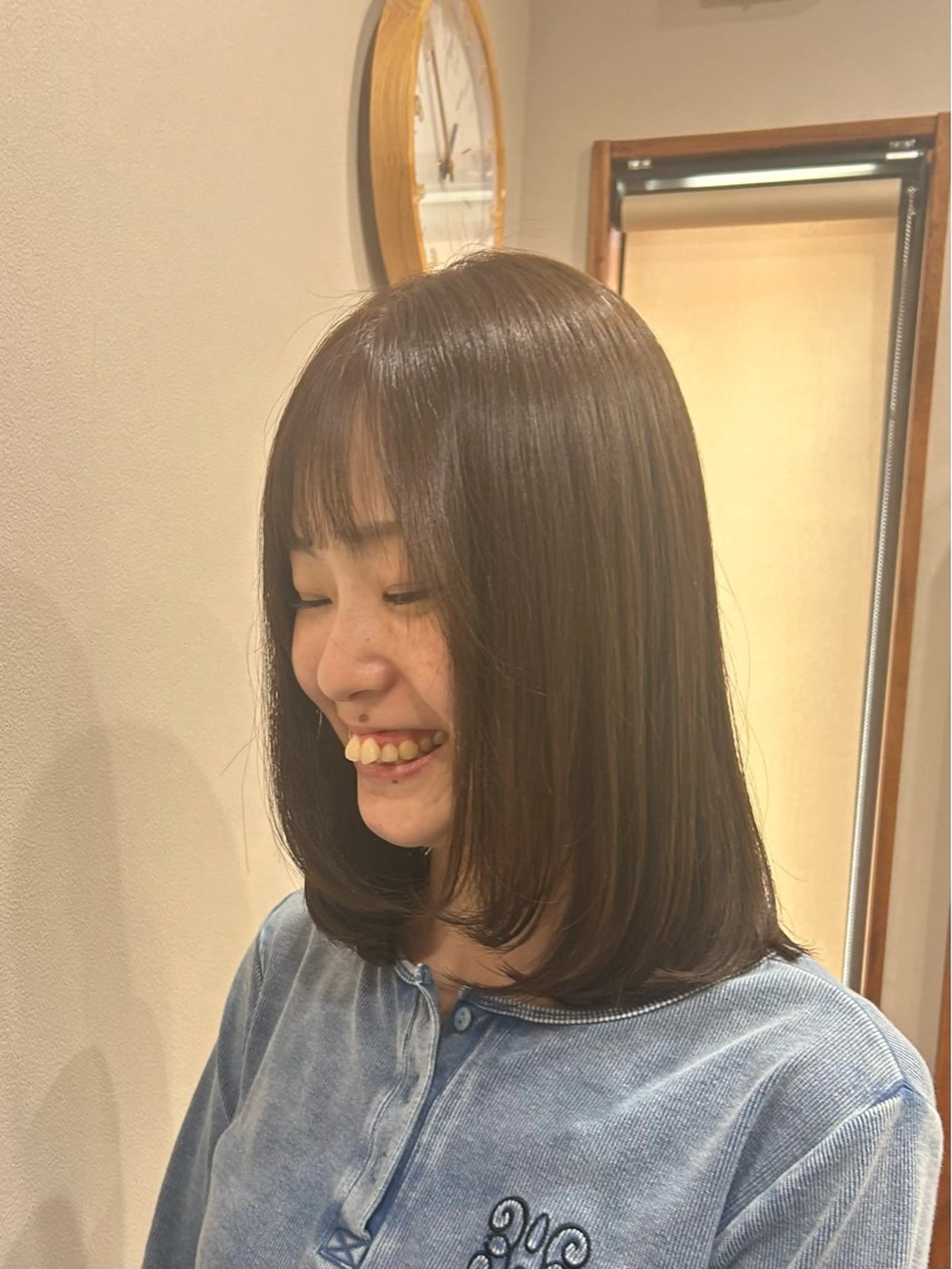 ミディアム カラー 顔周りカット レイヤーカット Jamme /齋藤 若菜のヘアスタイル