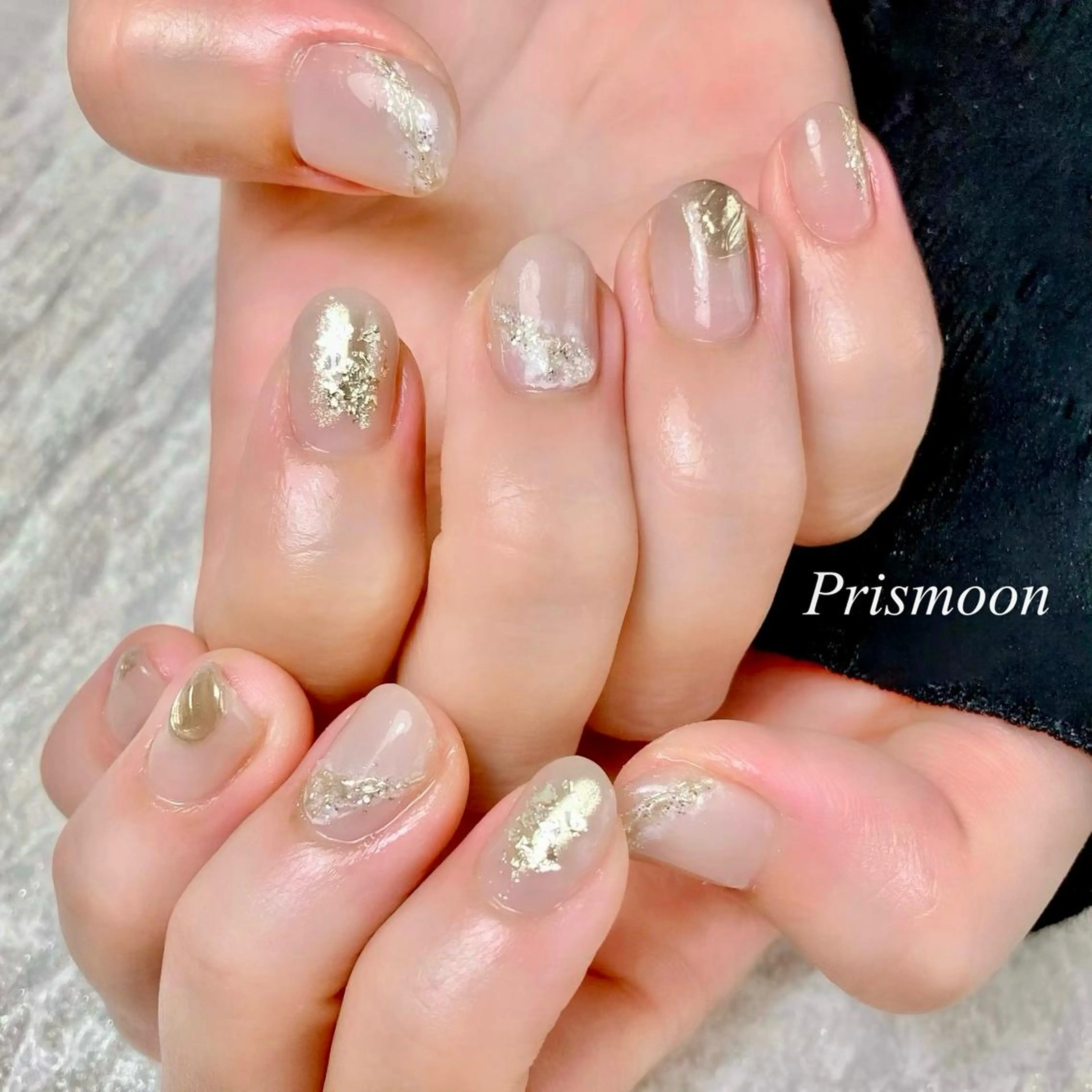 ネイル ゴールド ニュアンスネイル Prismoon /津市ネイルのネイルデザイン