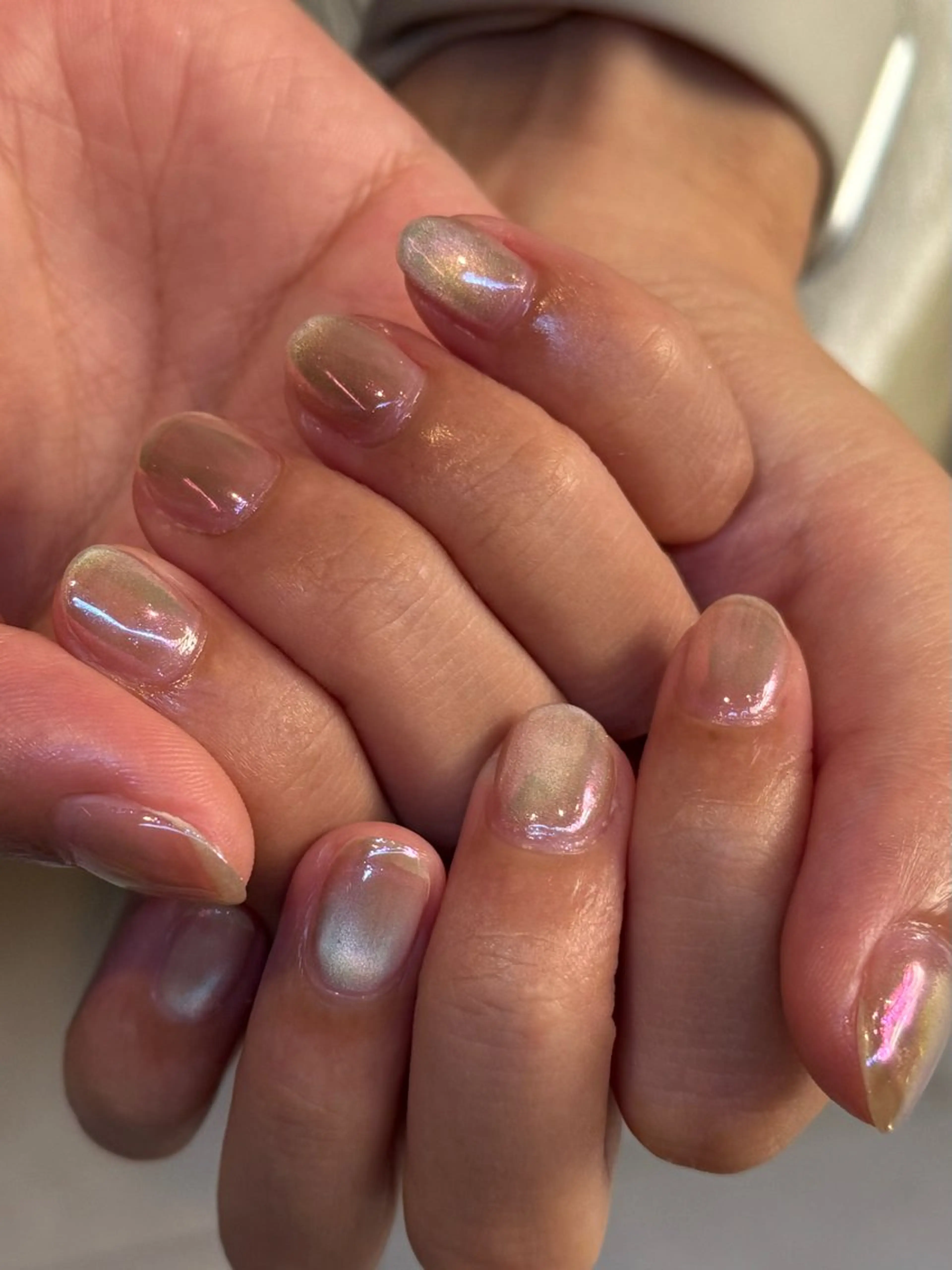 ネイル オーロラネイル マグネットネイル ハンドネイル nail salon swaddle 🪽のネイルデザイン