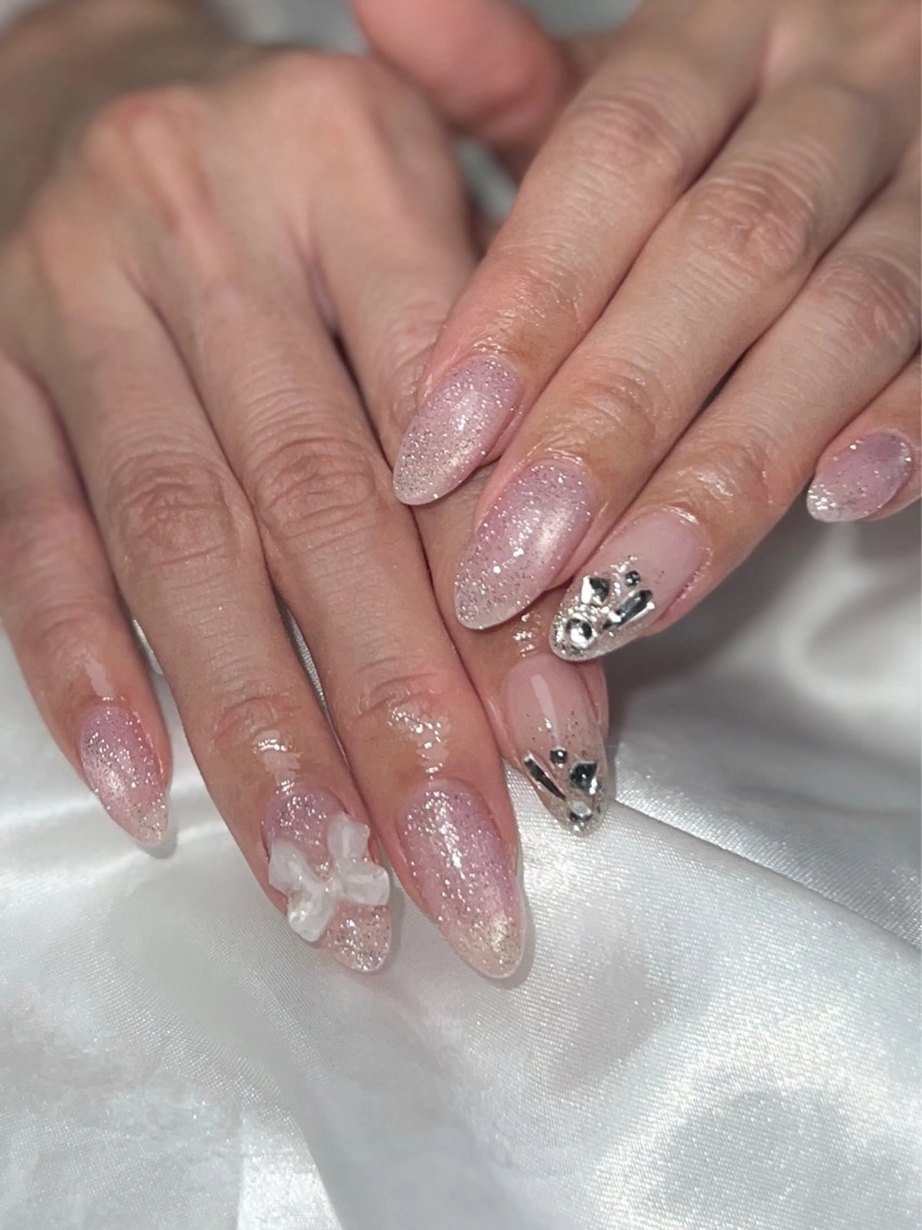 ネイル フラワーネイル ラメ(グリッター) ピンク ストーンネイル ハンドネイル 【nailsalon LaMeL】岡崎のネイルデザイン