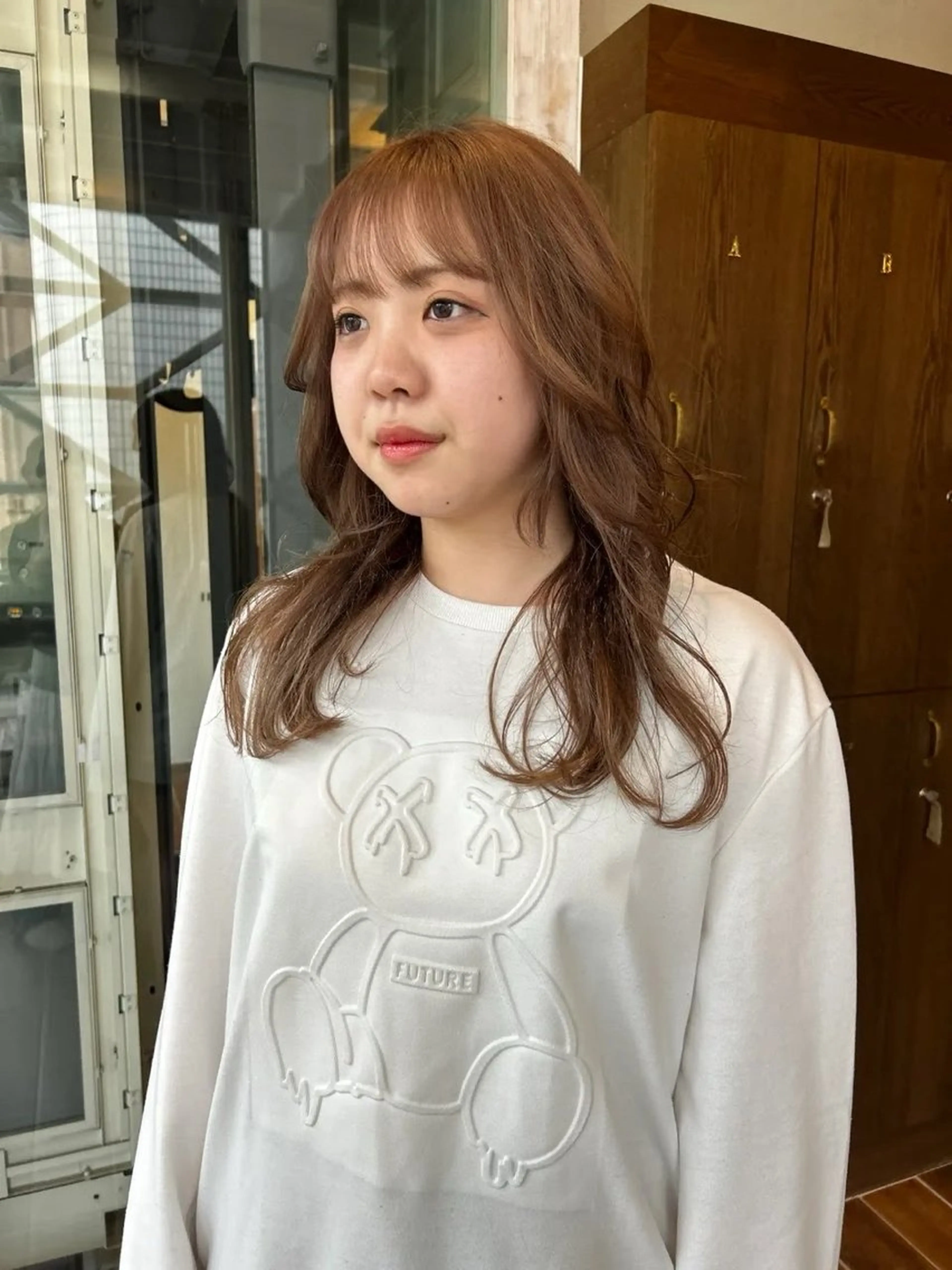 セミロング カラー ベージュカラー ヘアカラー 西 優衣奈のヘアスタイル