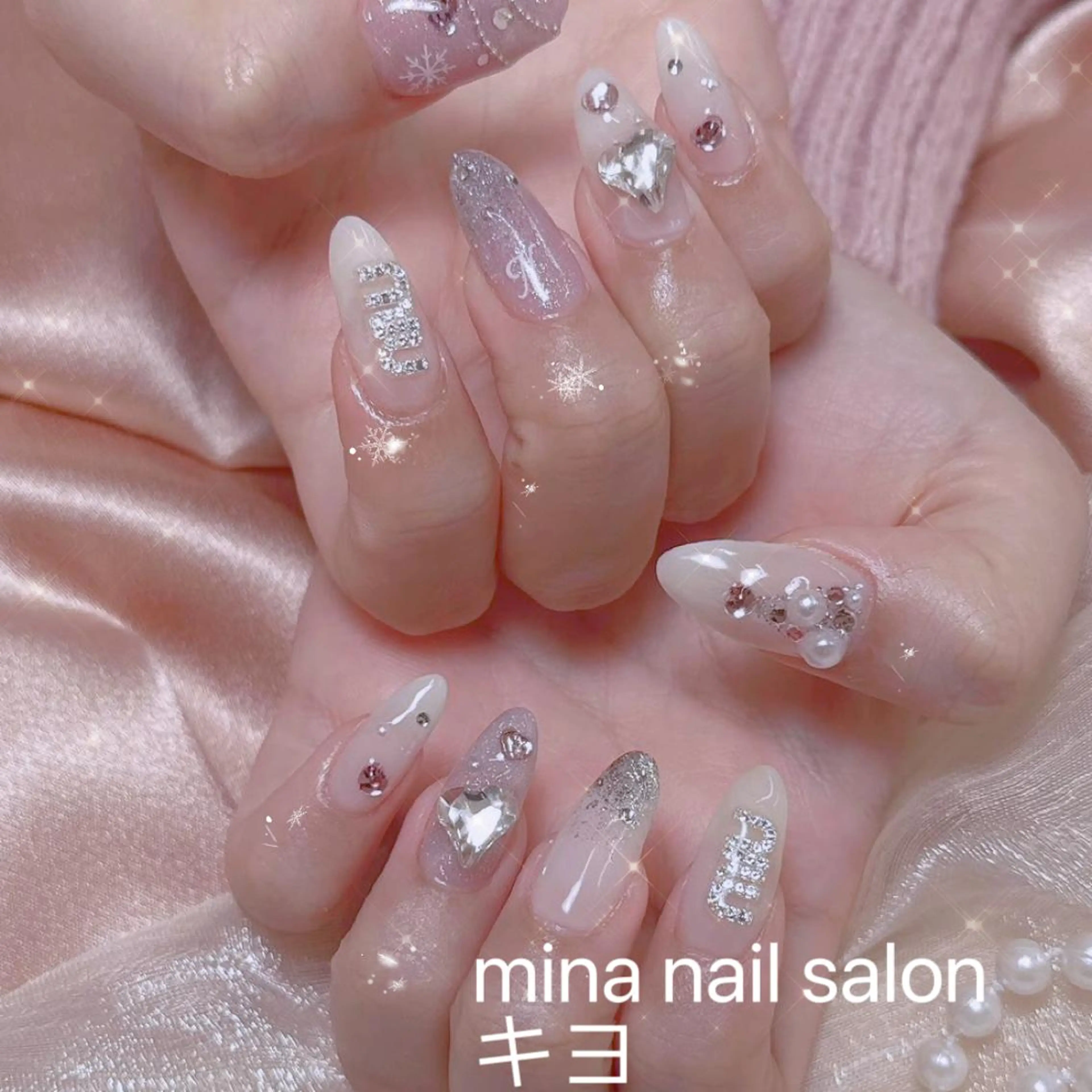 ネイル queensnail 🧸mikaのネイルデザイン