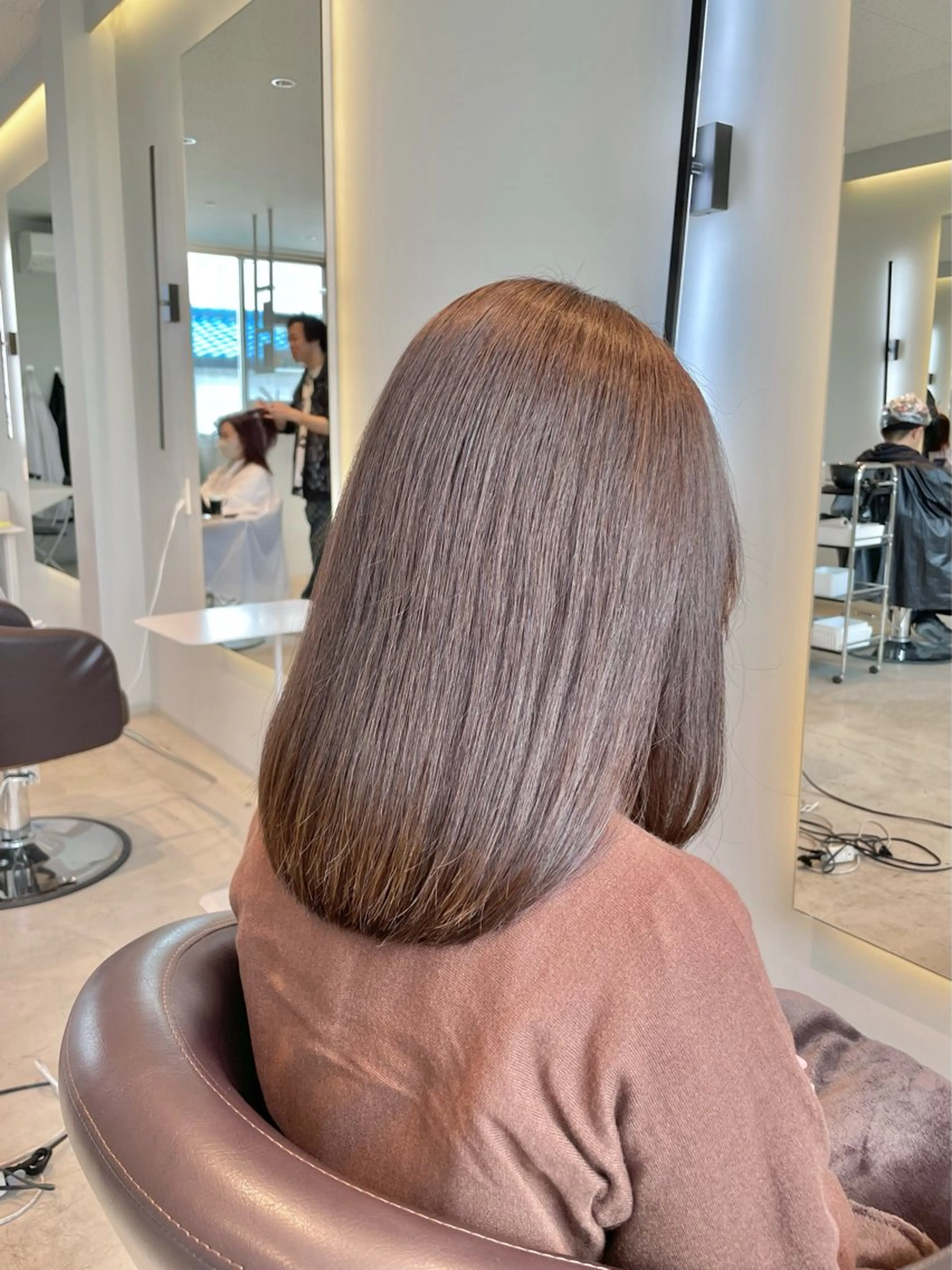 カラー OCHIAI KEISUKEのヘアスタイル