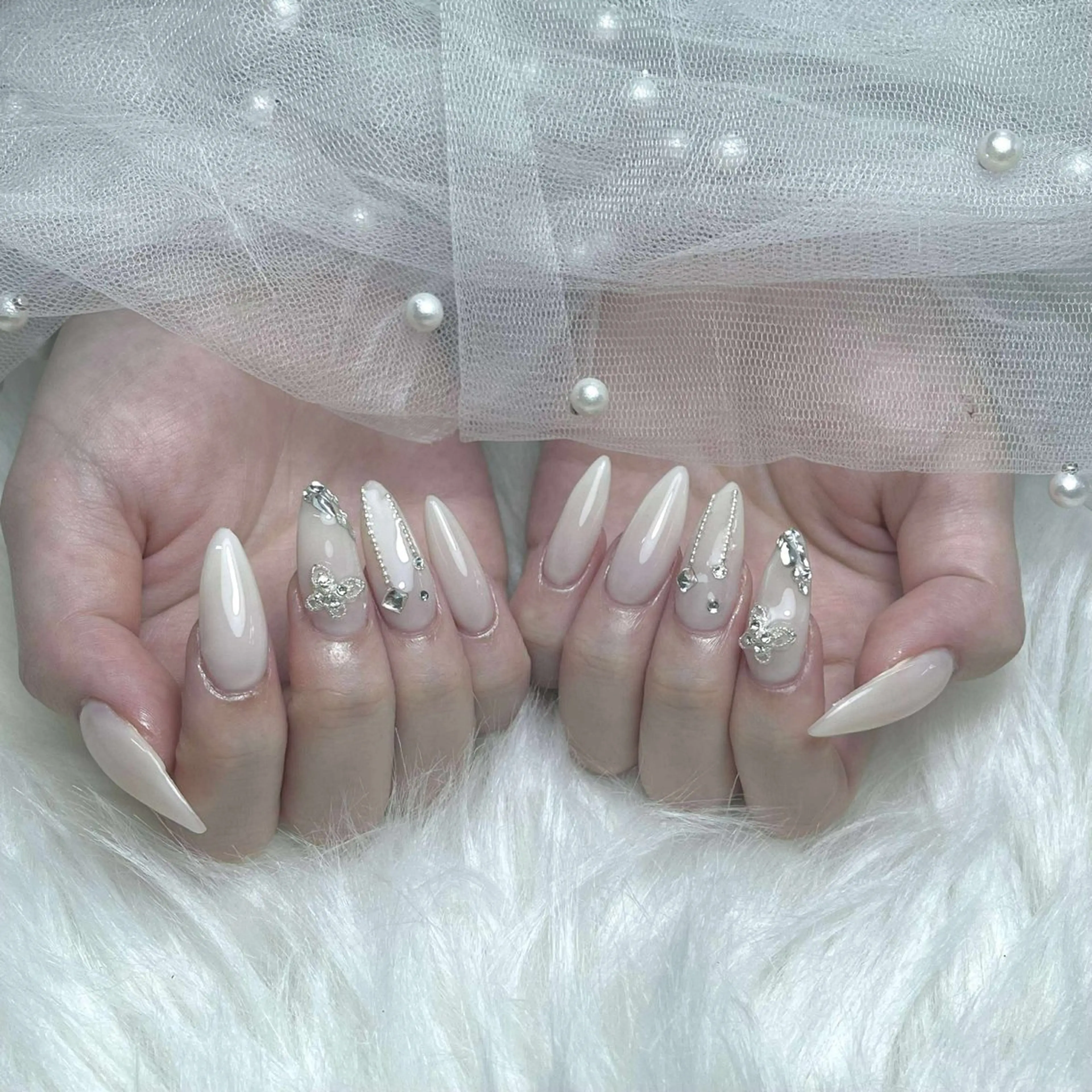 ネイル アートネイル ジェルネイル キラキラネイル 持ち込み シンプルネイル ハンドネイル ハンドケア ぱん ちゃんのネイルデザイン