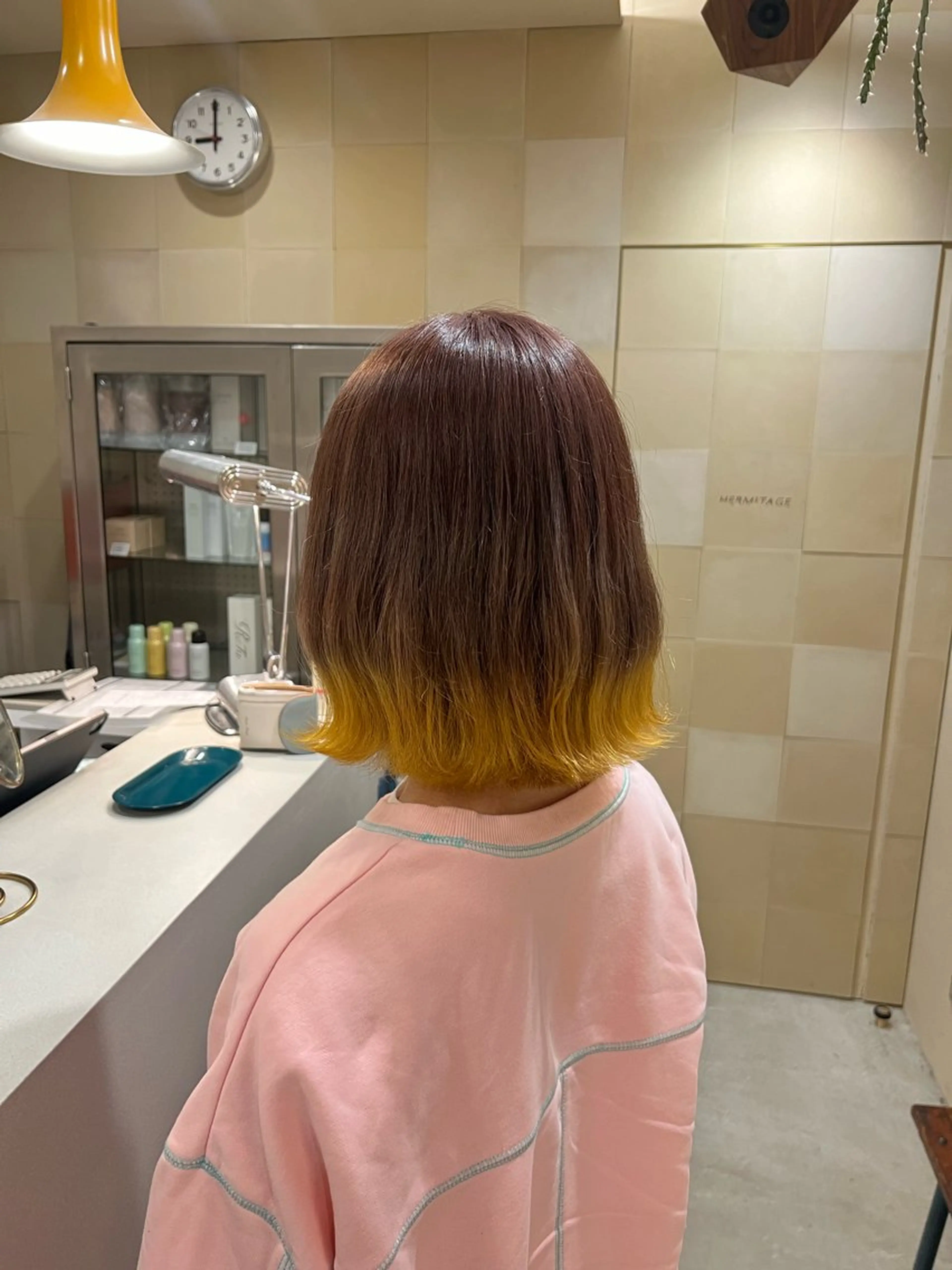 ミディアム HERMITAGE YUDUKIのヘアスタイル