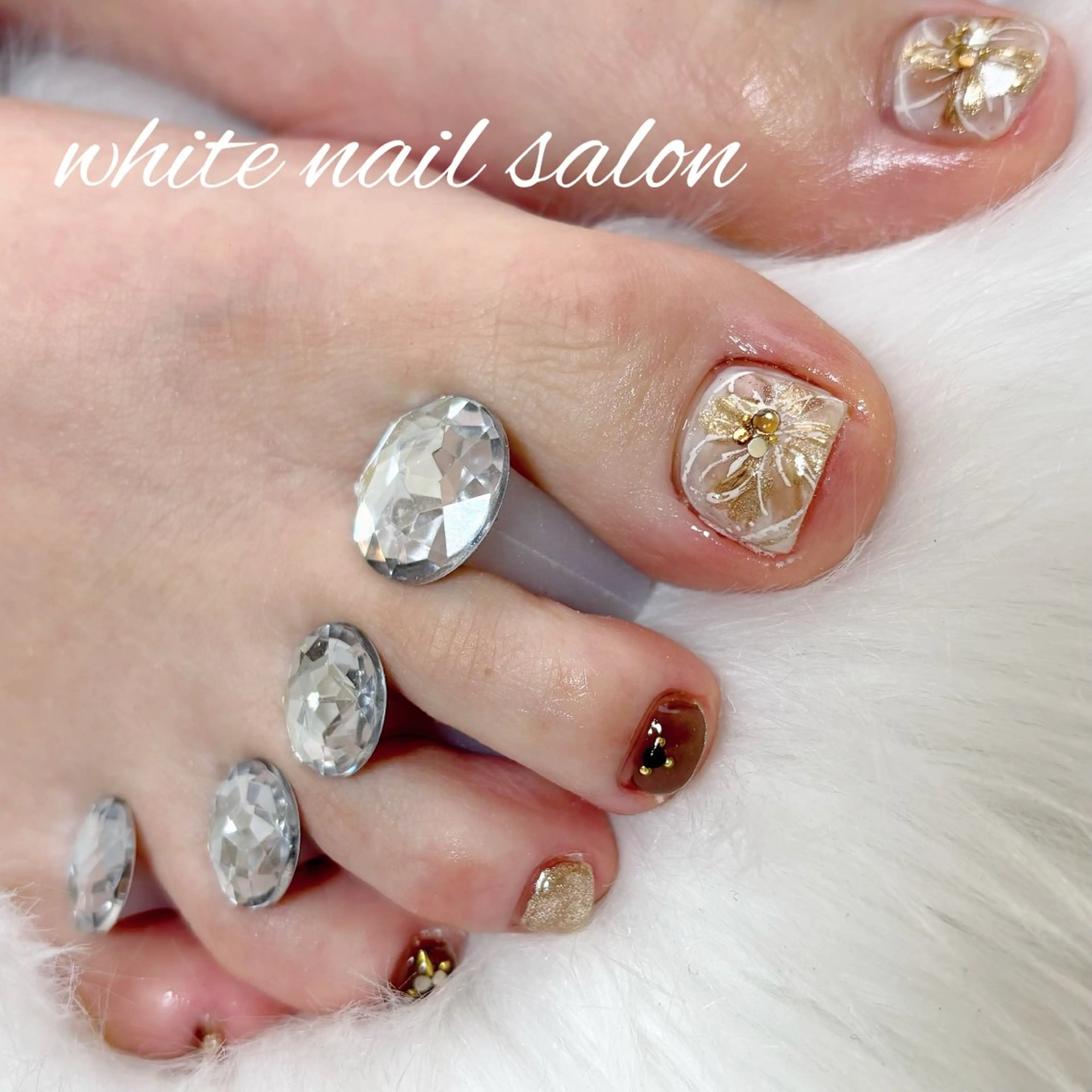 ネイル フットネイル フットネイル white nail salonのネイルデザイン