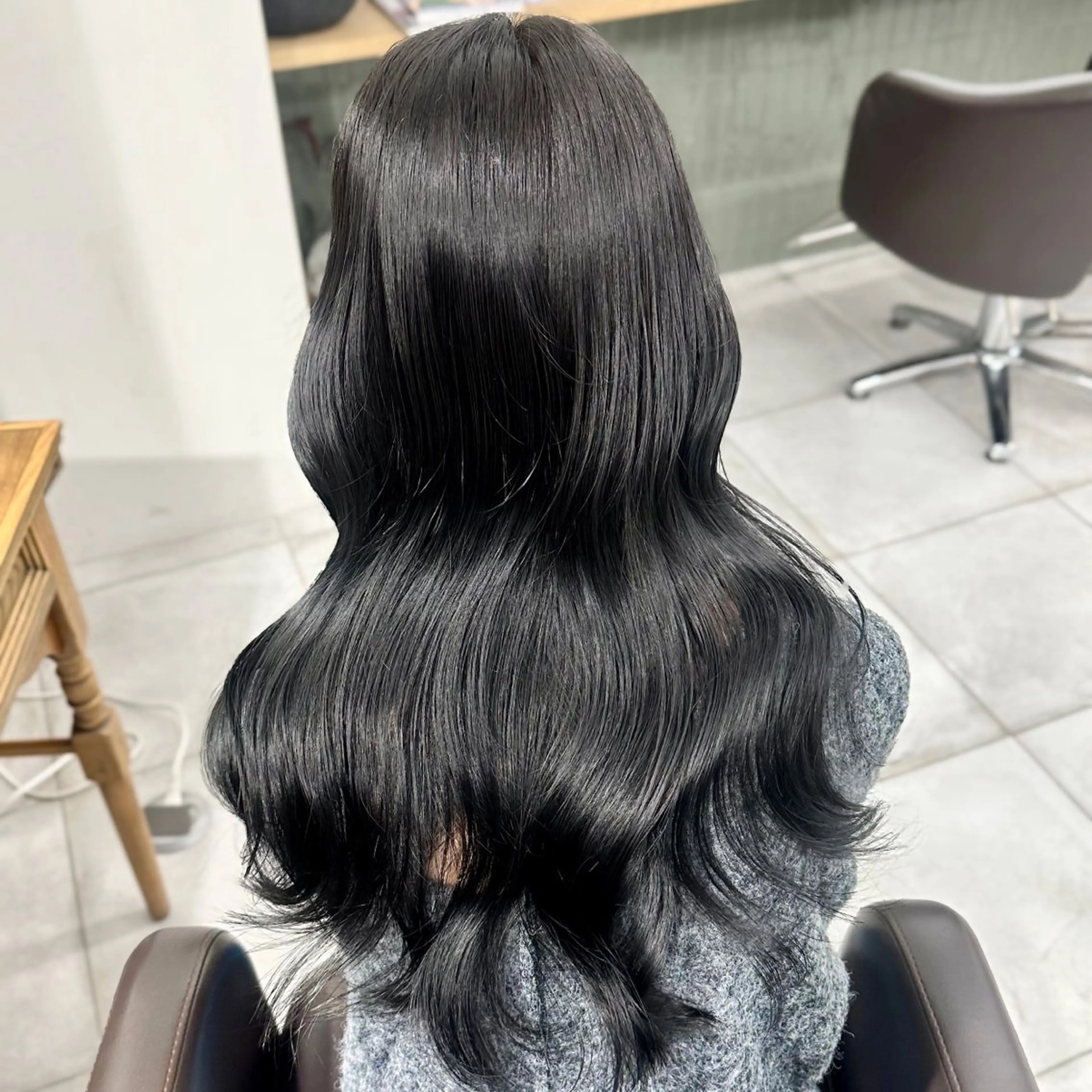 ロング カラー ブリーチなし/レイヤ ー特化🌈Tommyのヘアスタイル