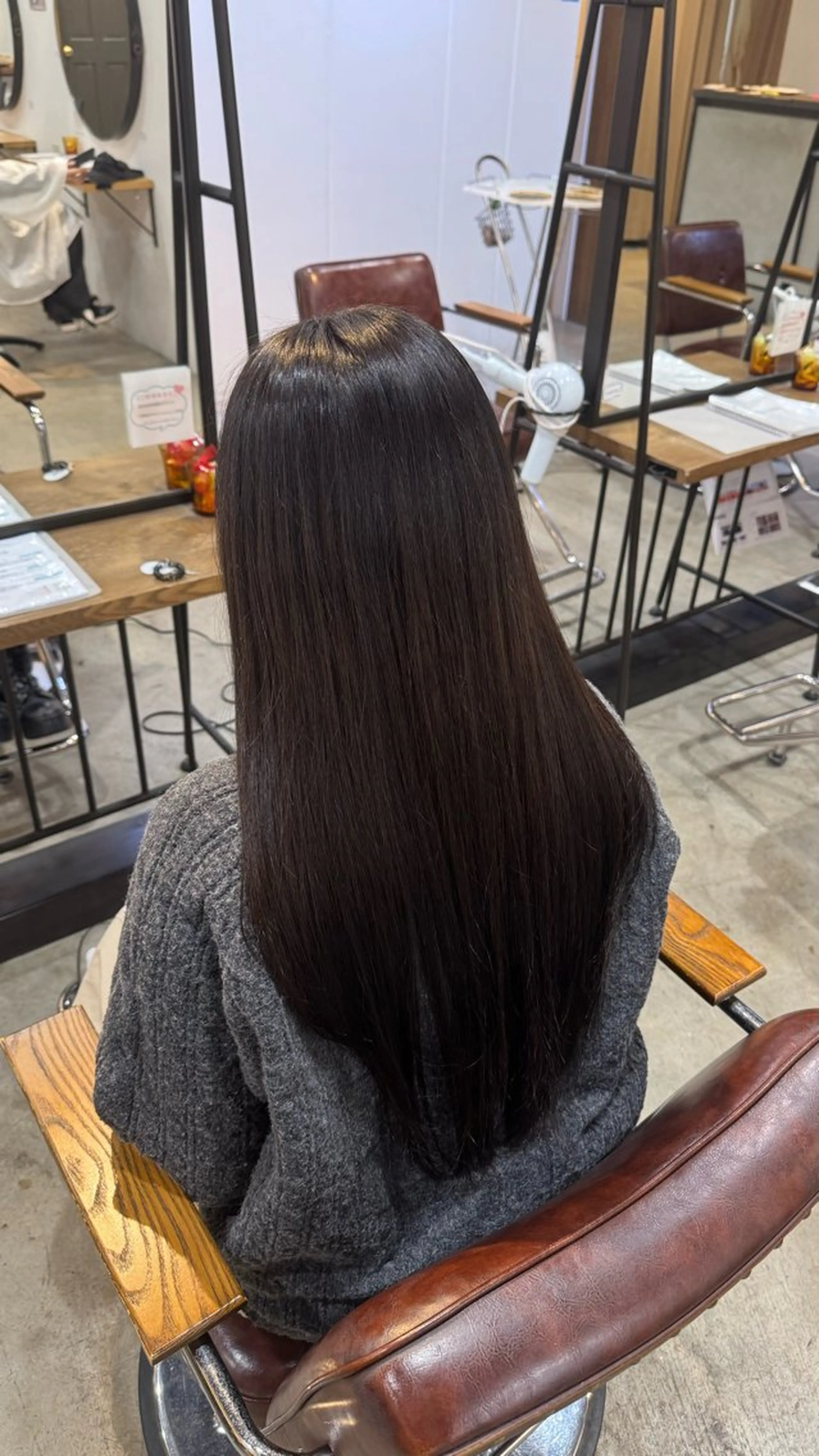ロング カット Lolonois miuのヘアスタイル