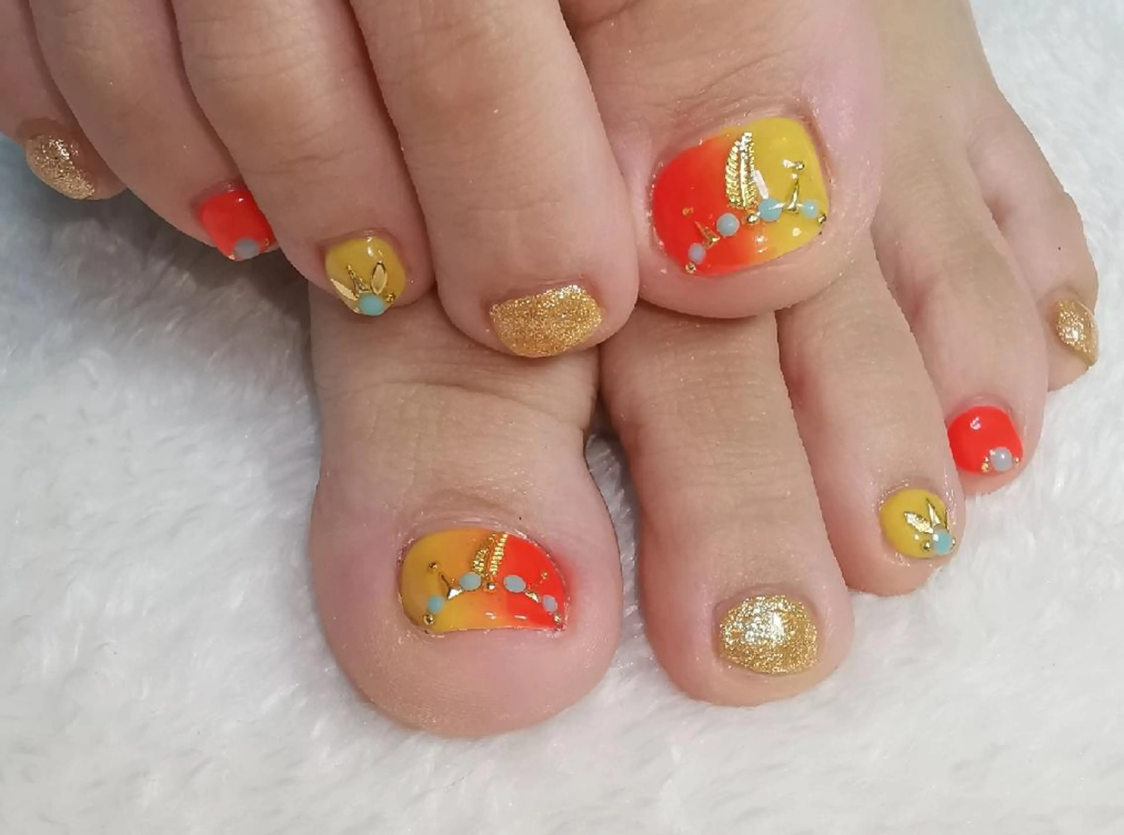 ネイル グラデーション フットネイル reve あやののネイルデザイン