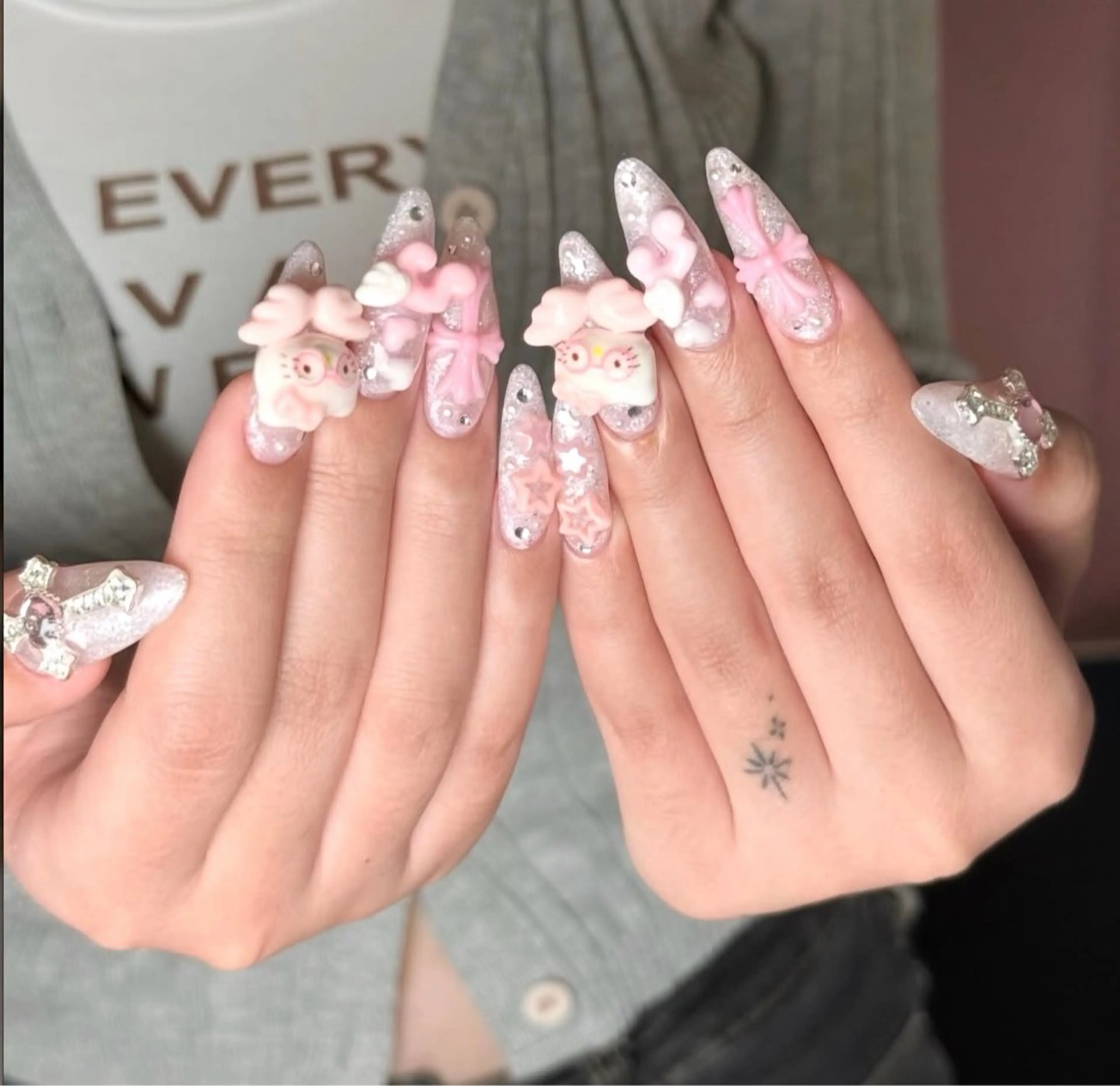 ネイル ハンドネイル RINAKY Kora Nailのネイルデザイン