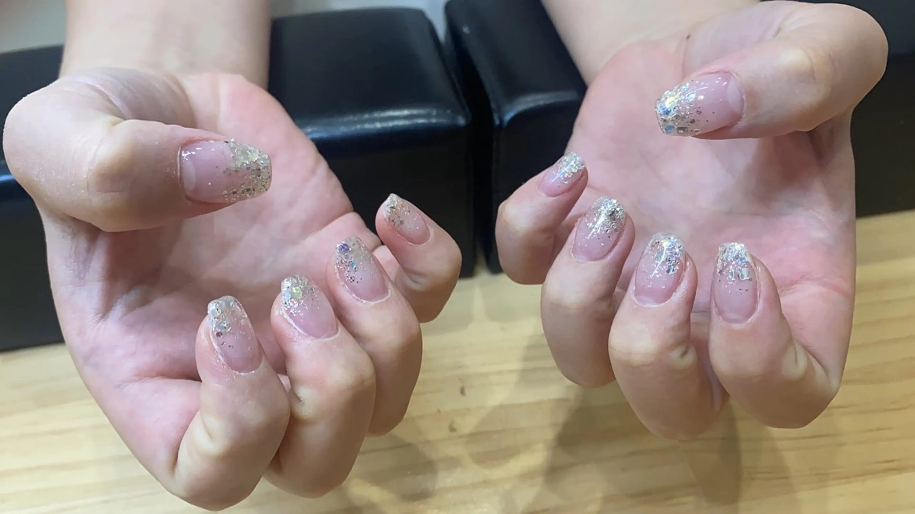 ネイル グラデーション ラメ(グリッター) ラメグラデーション 谷 友梨香のネイルデザイン