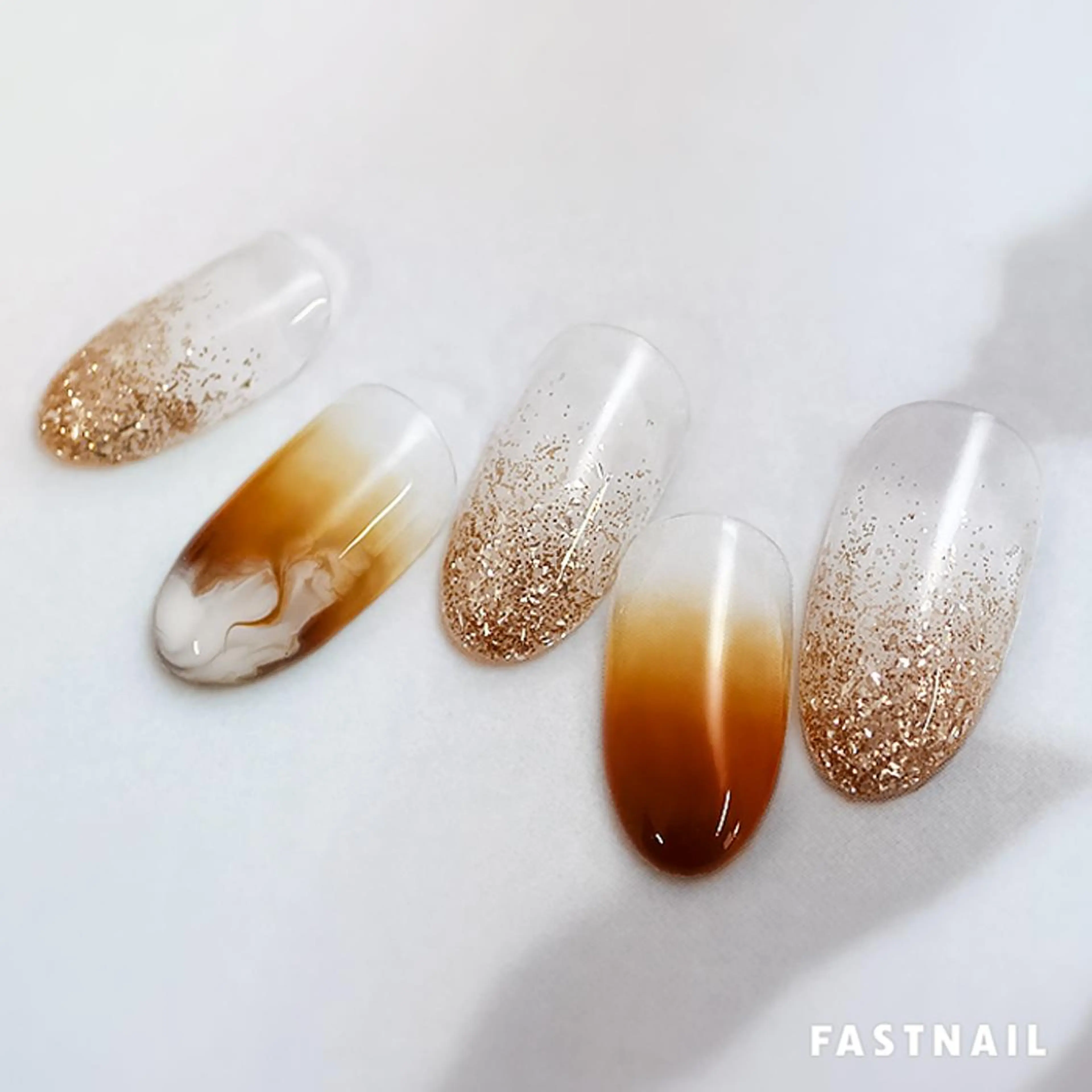 ネイル フットネイル フレンチネイル ジェルネイル ワンカラーネイル パラジェル ファストネイル ロコ 春日のネイルデザイン