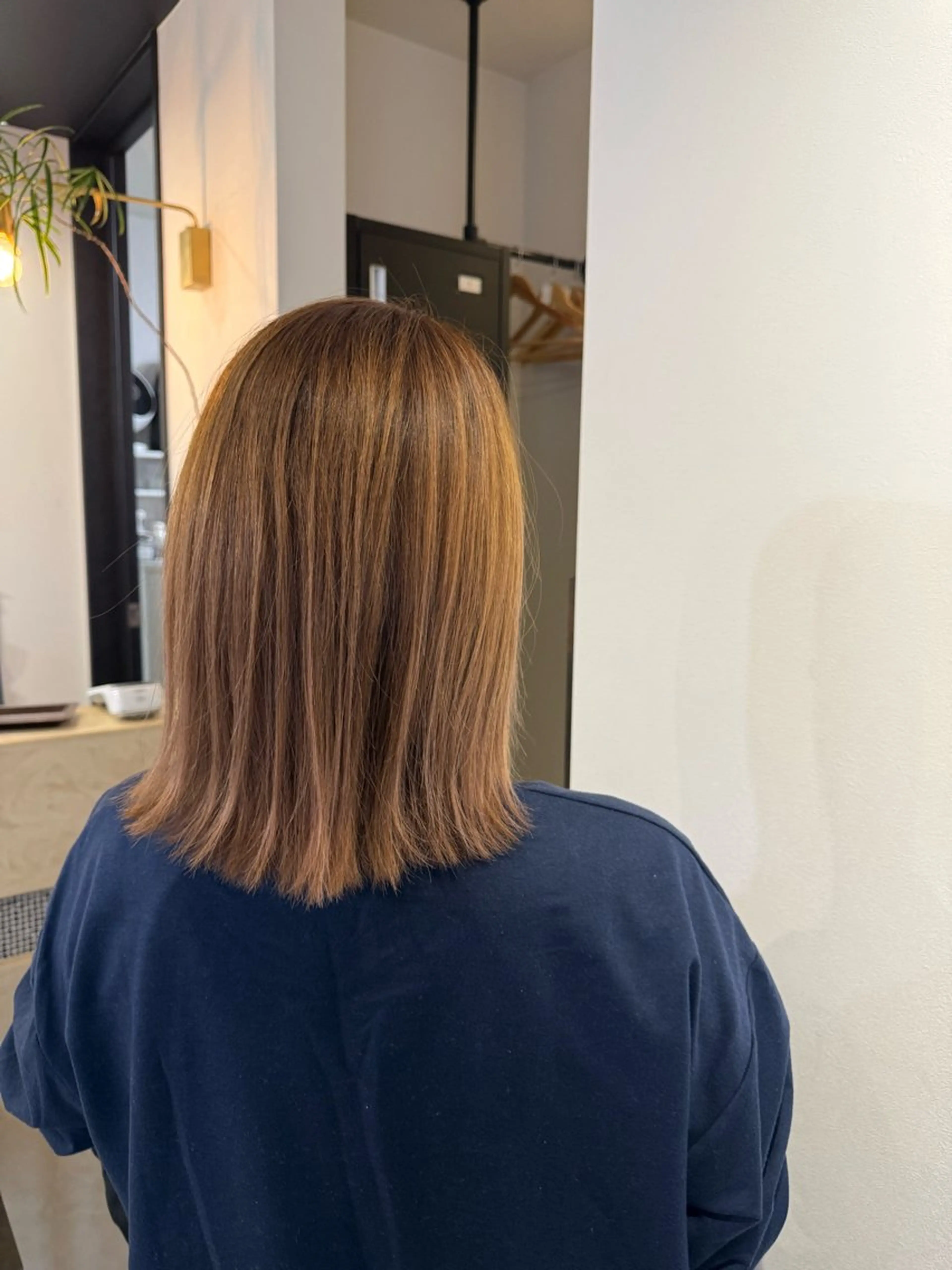 ミディアム 明 (めい)のヘアスタイル