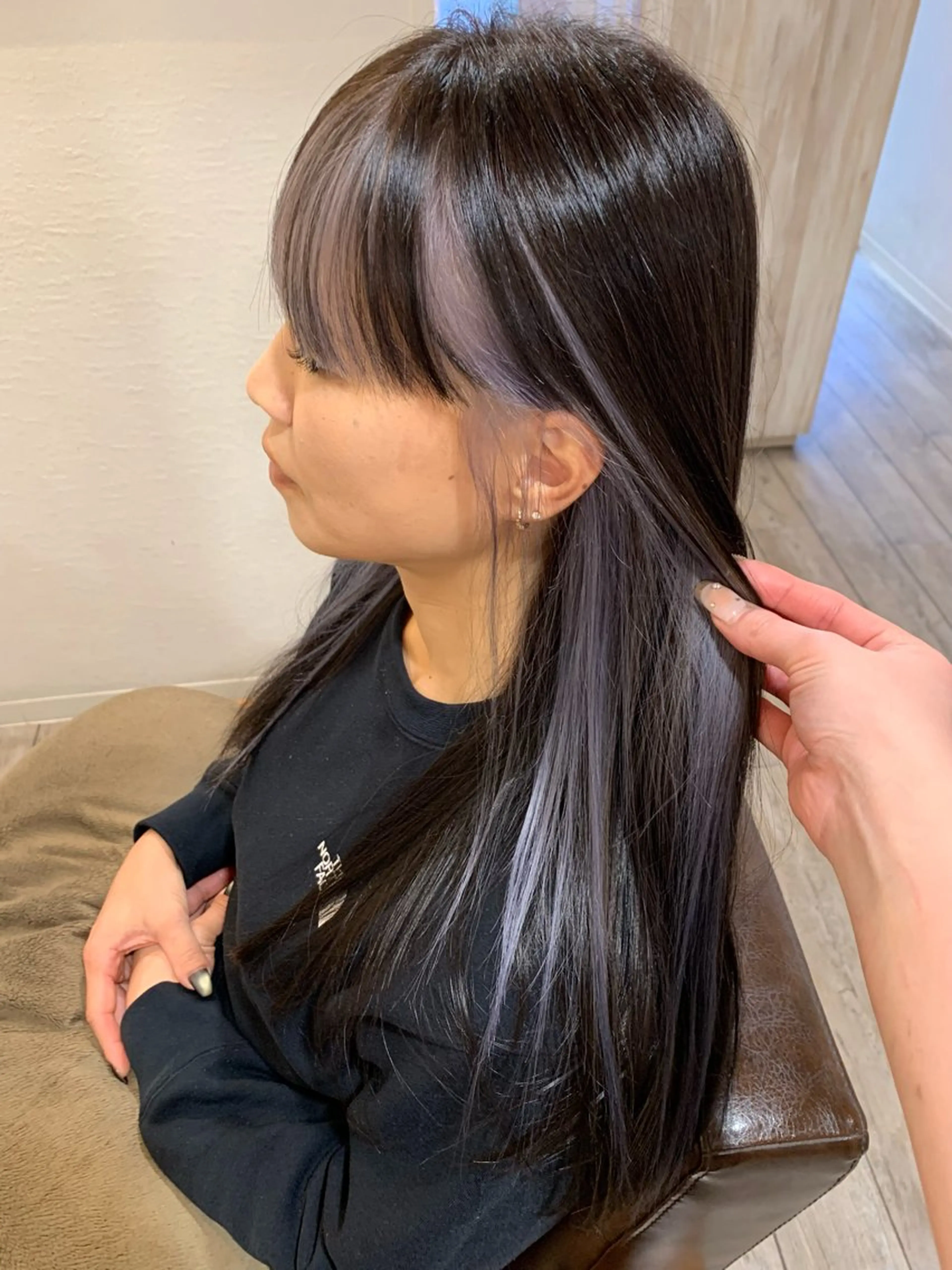 ロング カラー ブリーチ イヤリングカラー ヘアカラー Comado所属・中沢梨々花 🎀透明感カラーのヘアスタイル