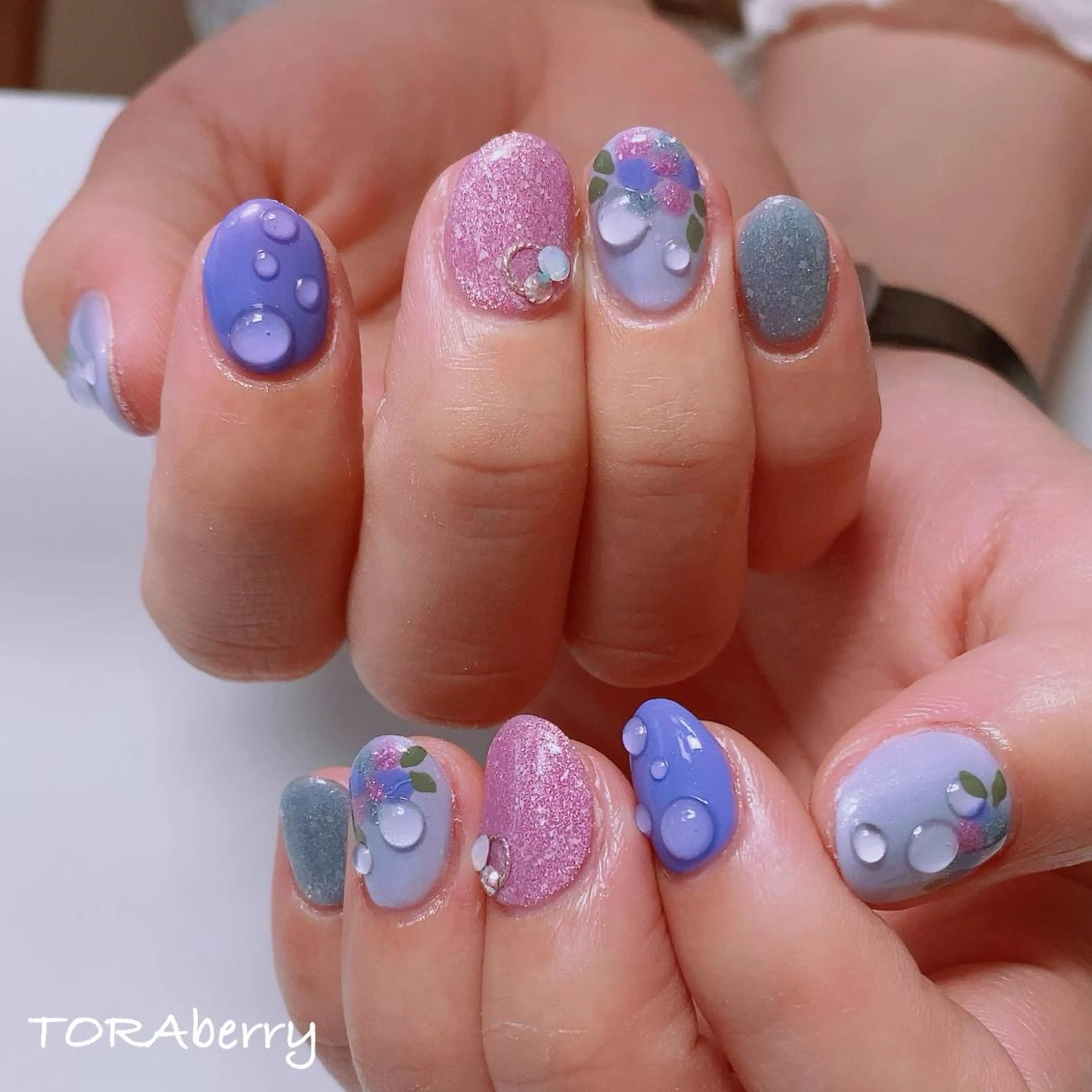 ネイル ネイリスト なつみのネイルデザイン