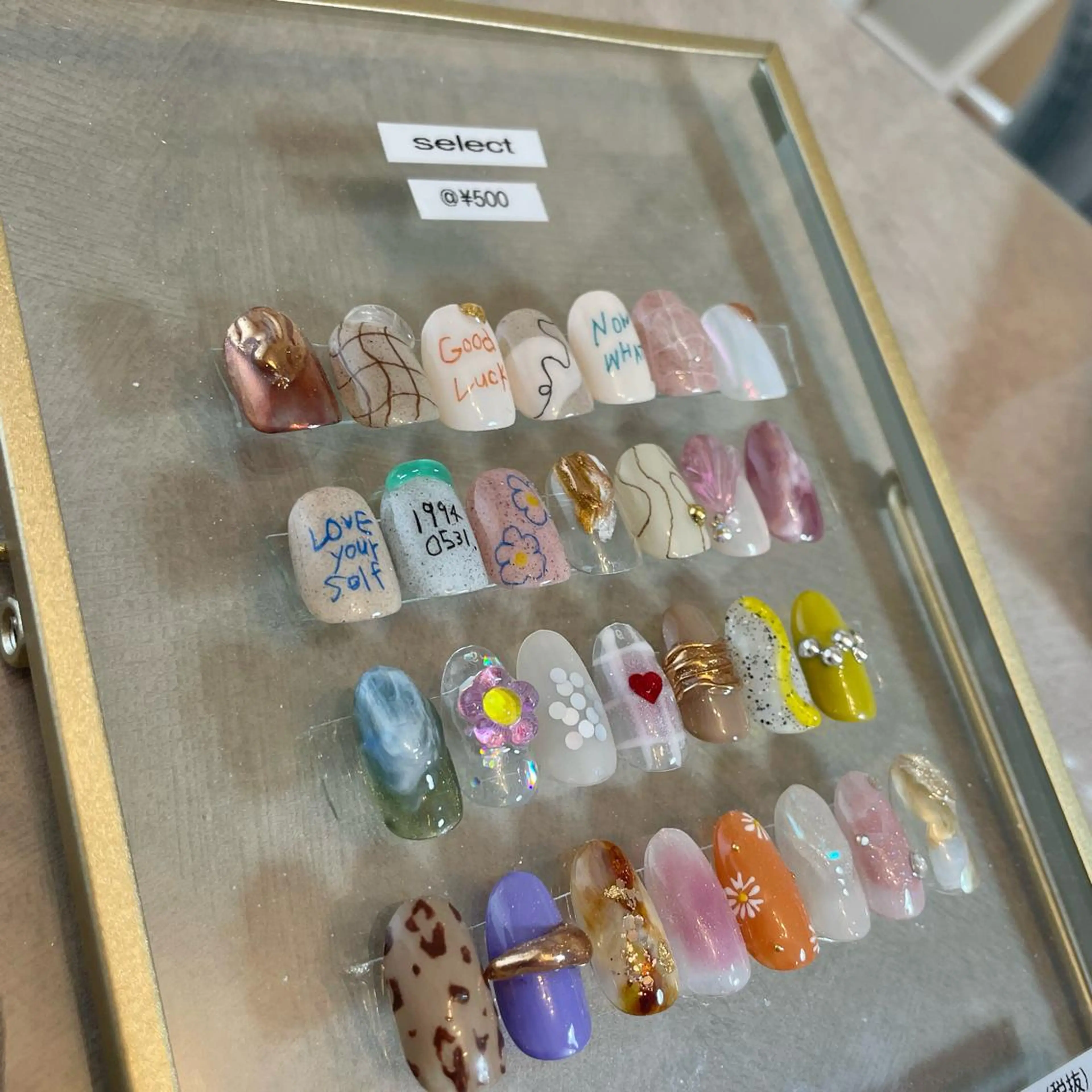 ネイル ハンドネイル Eight plusのネイルデザイン