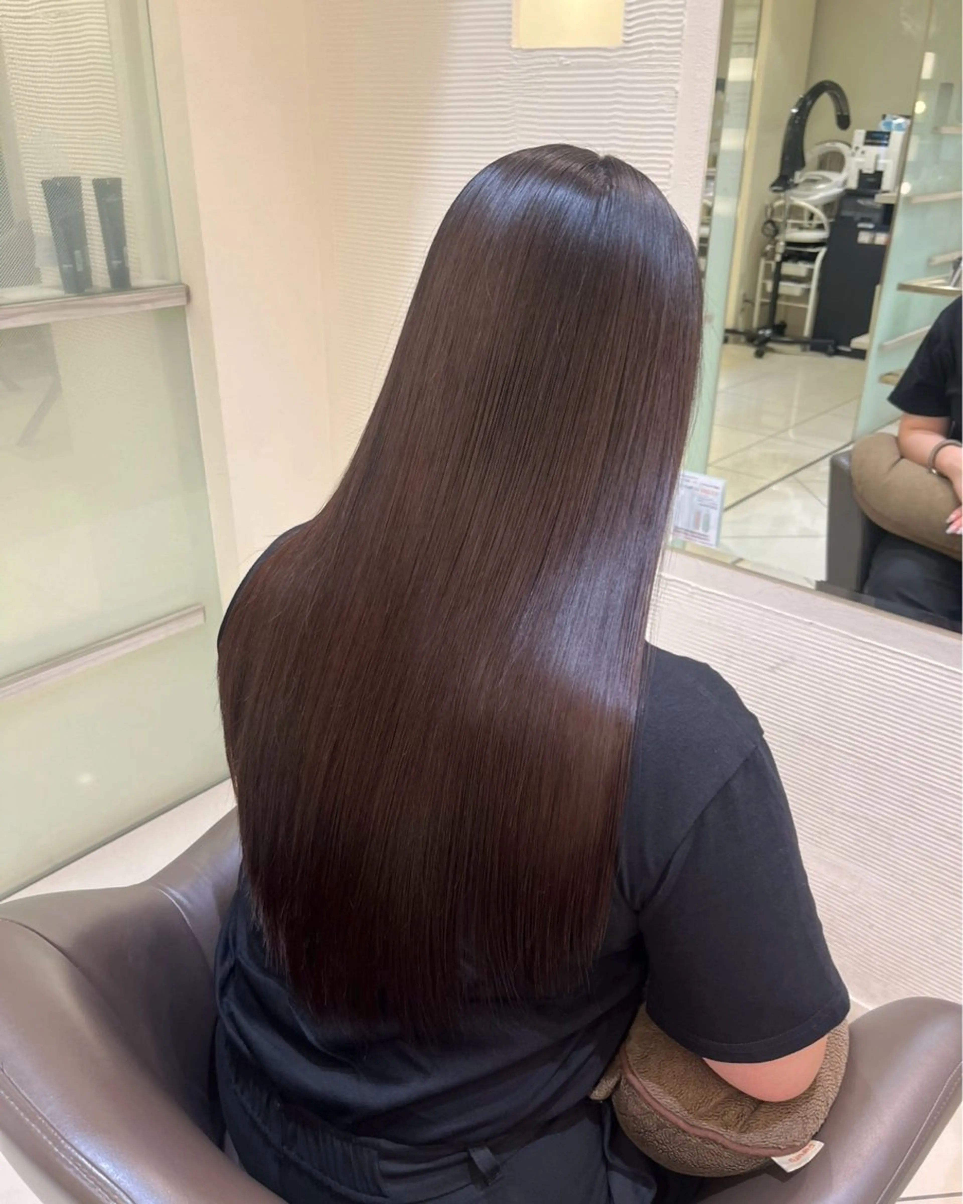 ロング 透明感カラー/レイヤ ー/縮毛/暗髪/銀座のヘアスタイル