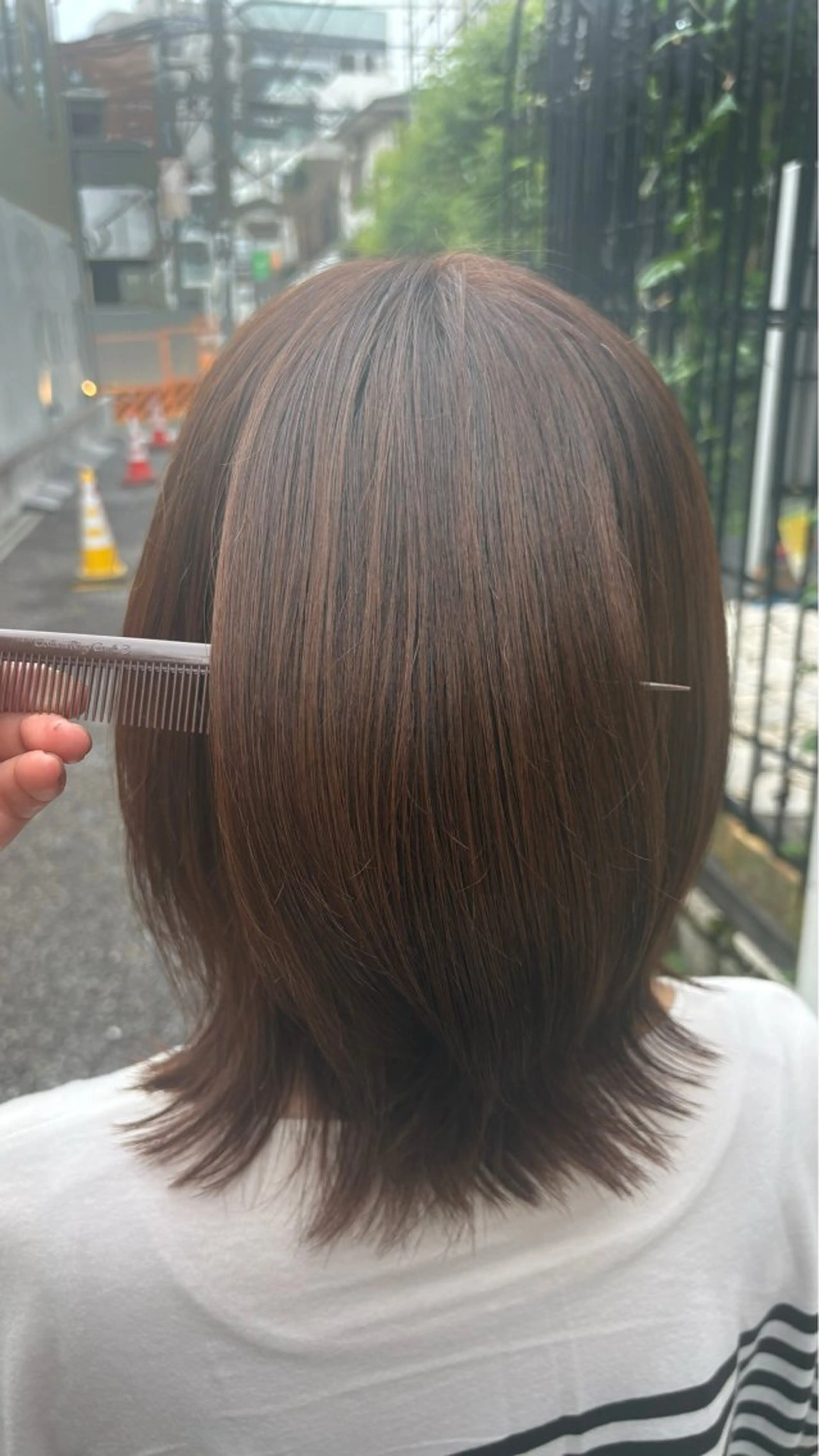 ミディアム カラー 折野 来菜のヘアスタイル