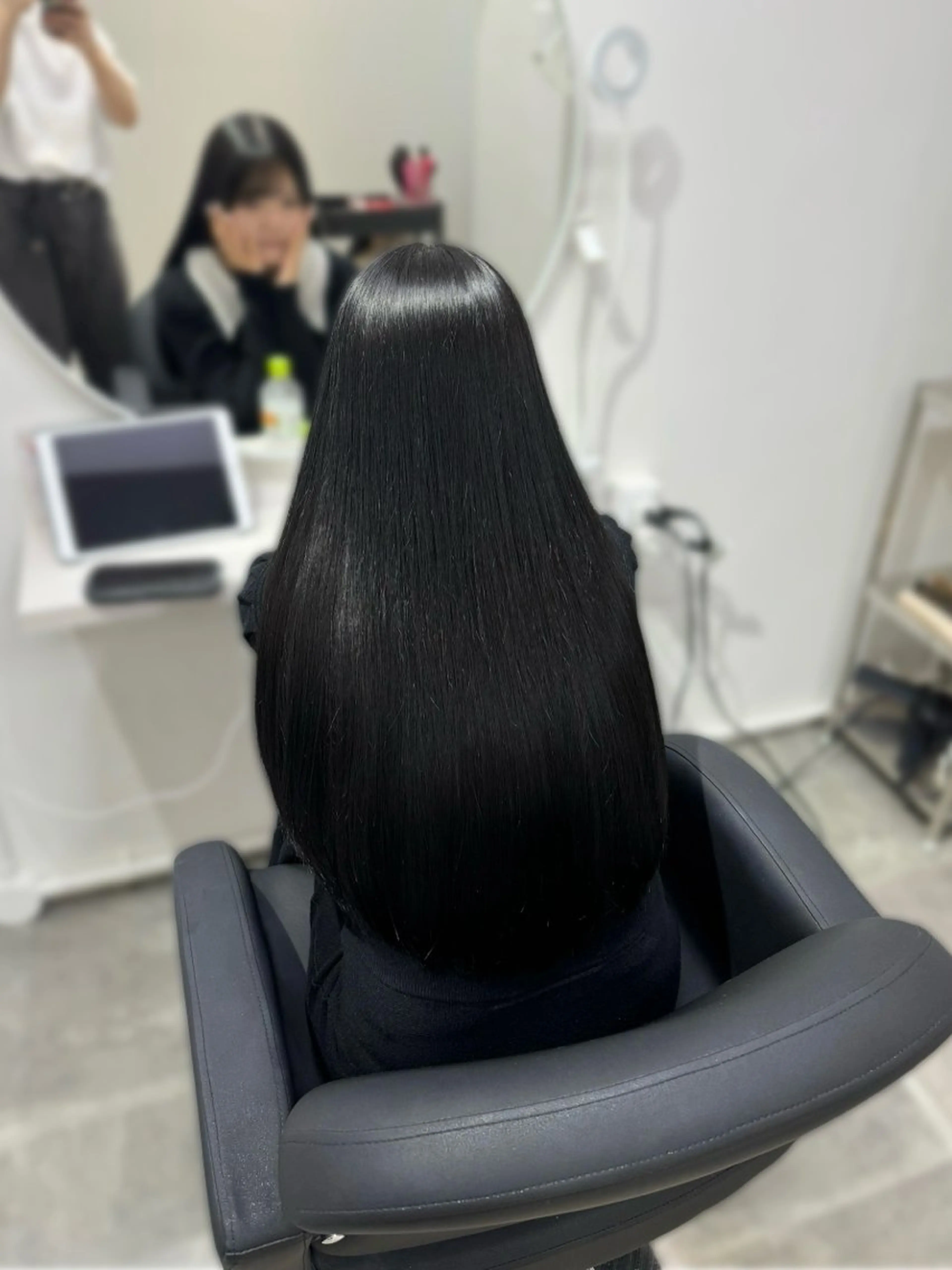 ロング カラー カット ヘアカラー 縮毛矯正 トリートメント YUZU🎀顔まわり ×レイヤーカットのヘアスタイル