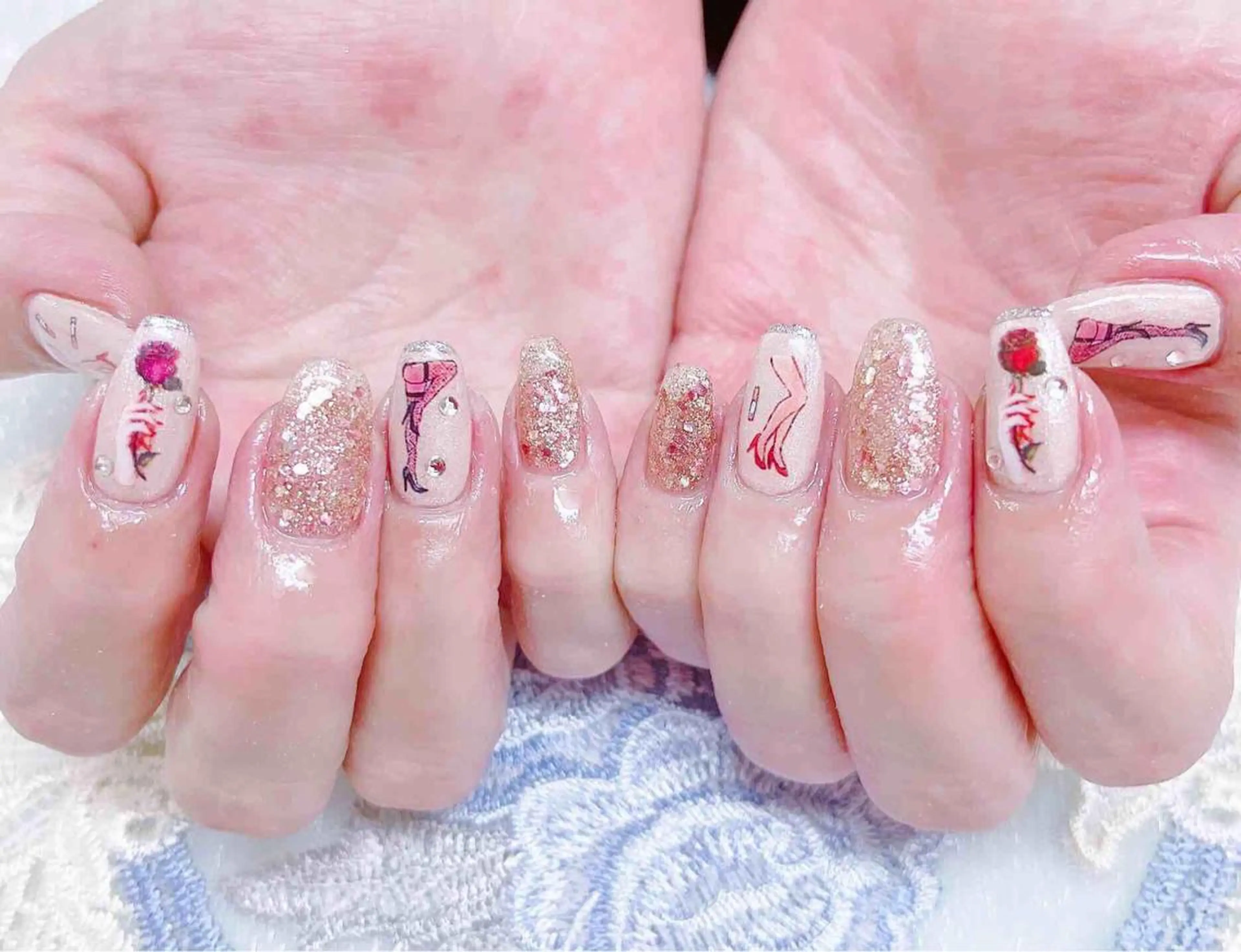 ネイル ハンドネイル MoonNail ユリ🌸のネイルデザイン