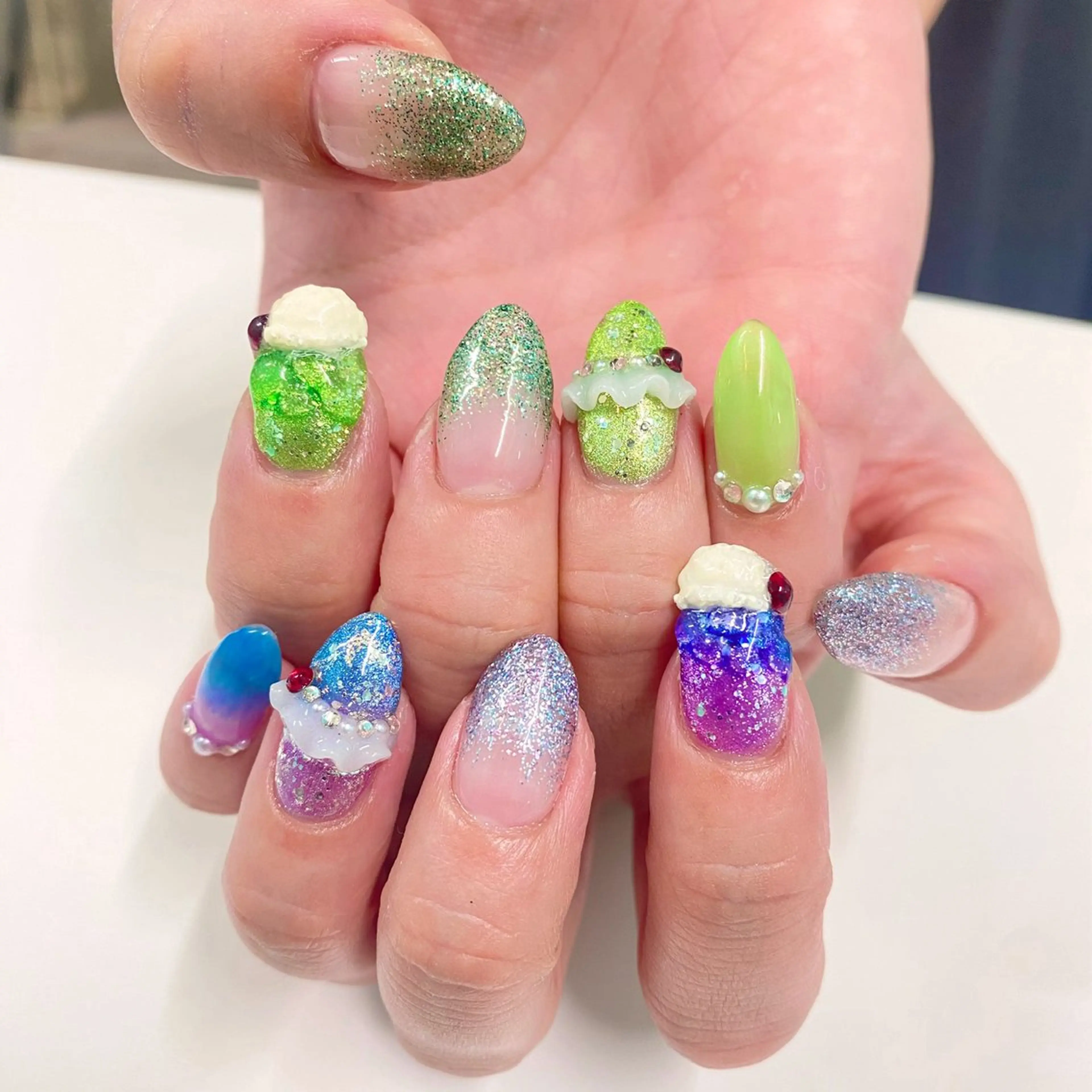 ネイル Kira-ra所属・Kira-ra💎 KIRARIのネイルデザイン