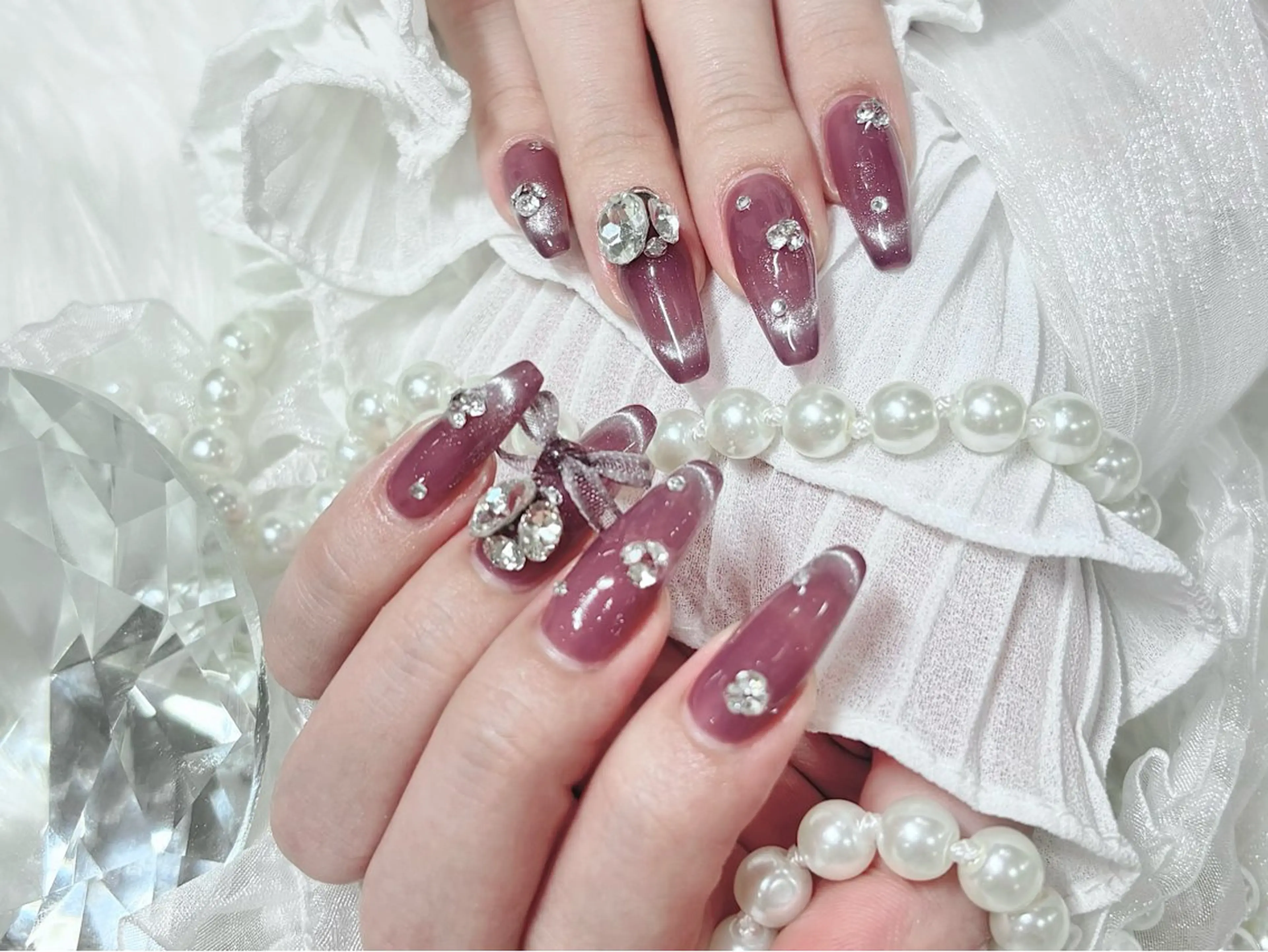 ネイル フレンチネイル マグネットネイル マグネットフレンチ パープル リボン ハンドネイル FLY Nail Salonのネイルデザイン