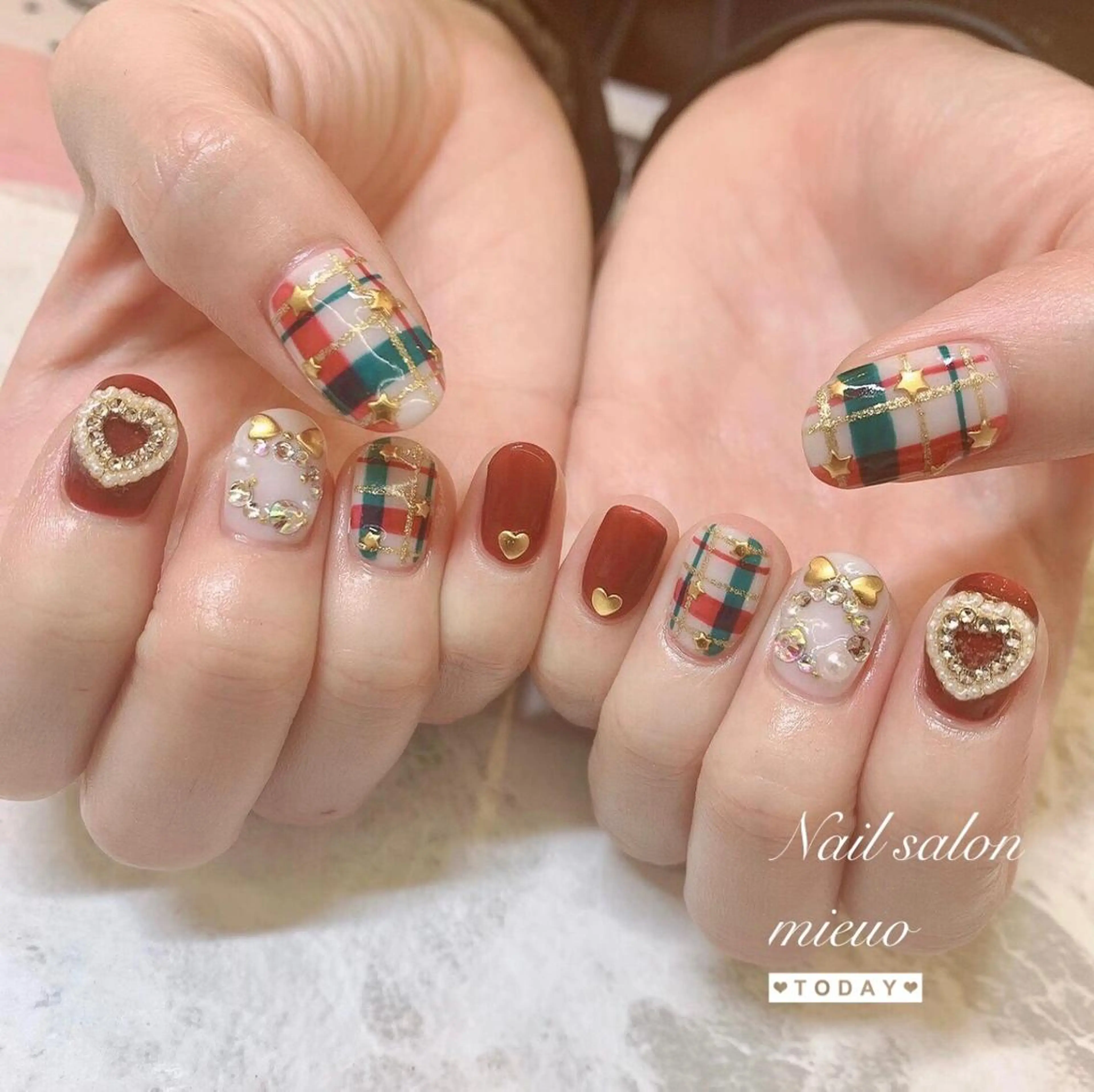 ネイル ハンドネイル ネイルサロン ミューオのネイルデザイン