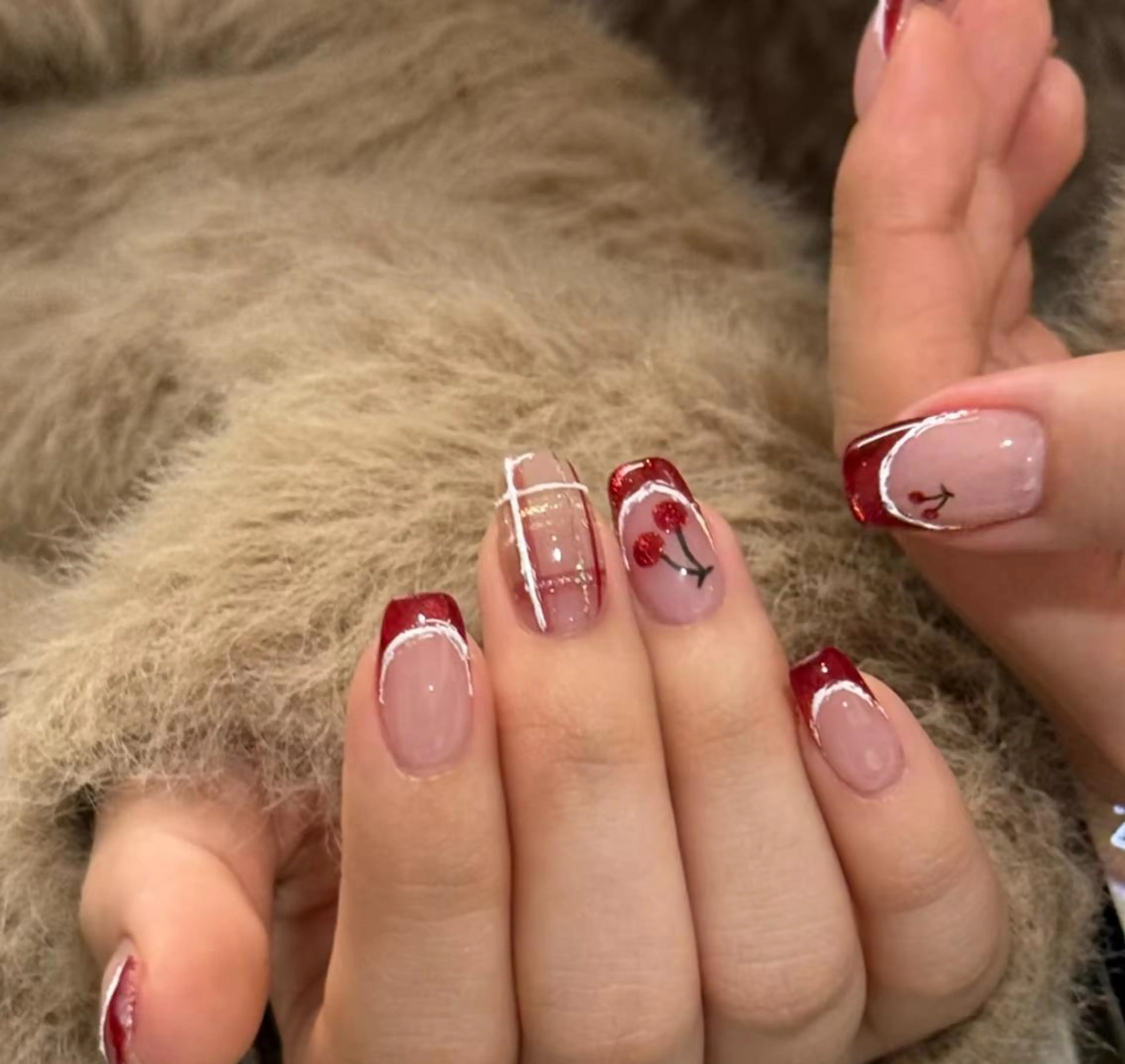 ネイル RAFFINE haru🦋🩵のネイルデザイン