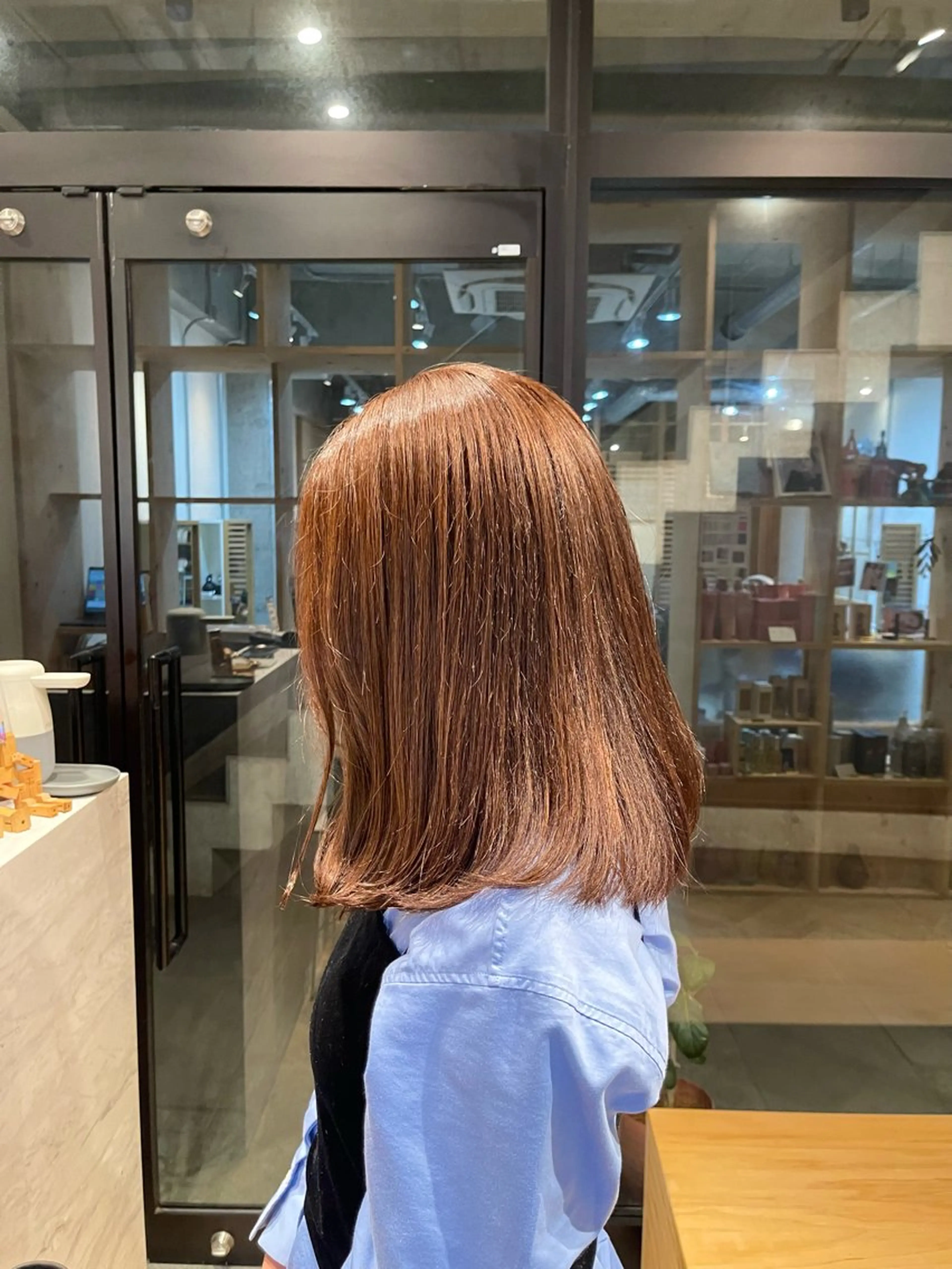 ミディアム カラー 愛莉/ラベンダー/ ベージュ/ブラウンのヘアスタイル