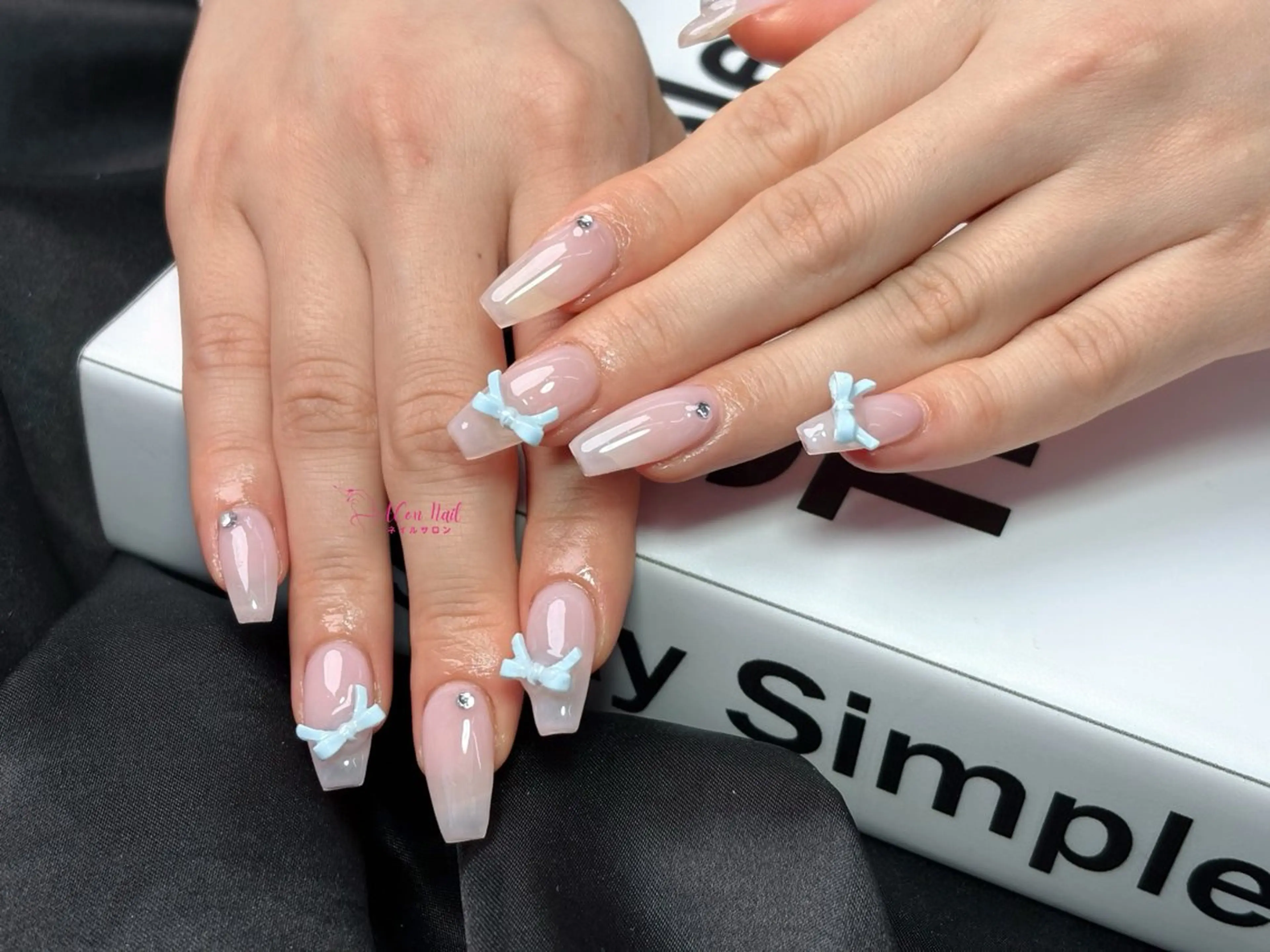 ネイル 桜ネイル 長さ出し フラワーネイル フレンチネイル ジェルネイル ハンドネイル ACon NailSalonのネイルデザイン