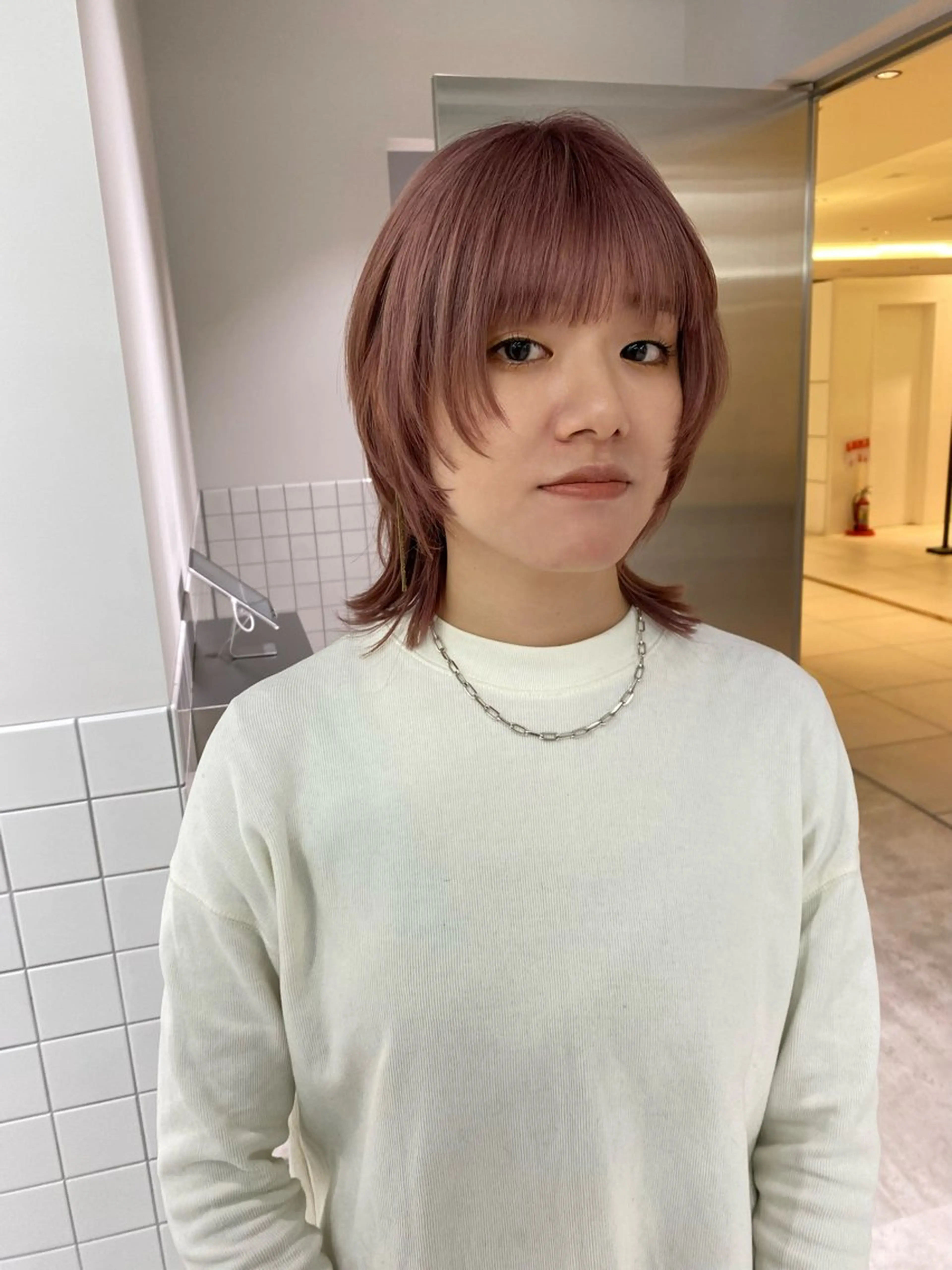 ミディアム カラー カット ヘアカラー トリートメント 似合わせカット レイヤー/ボブのヘアスタイル