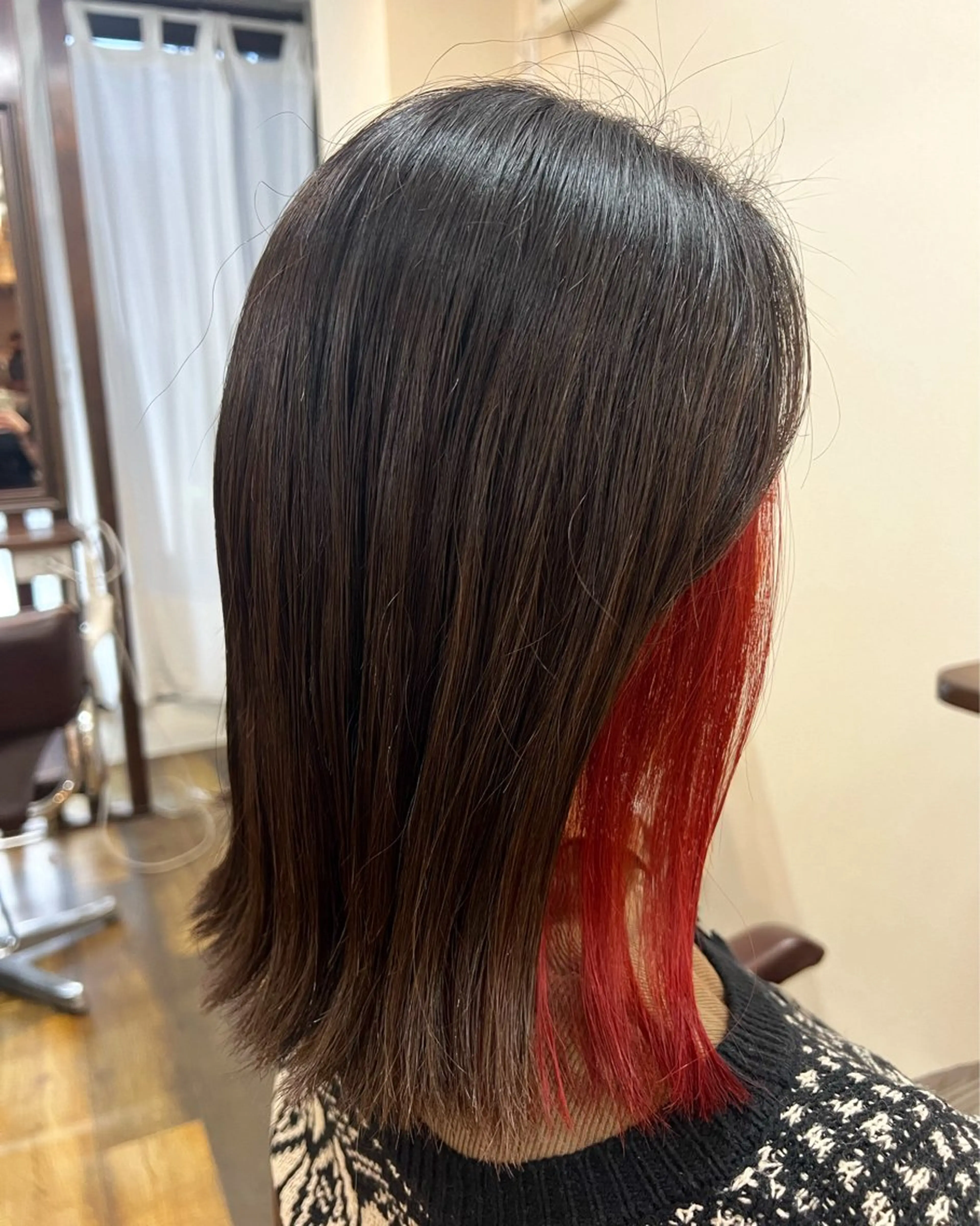 ミディアム カラー レッドカラー 大西 碧海のヘアスタイル