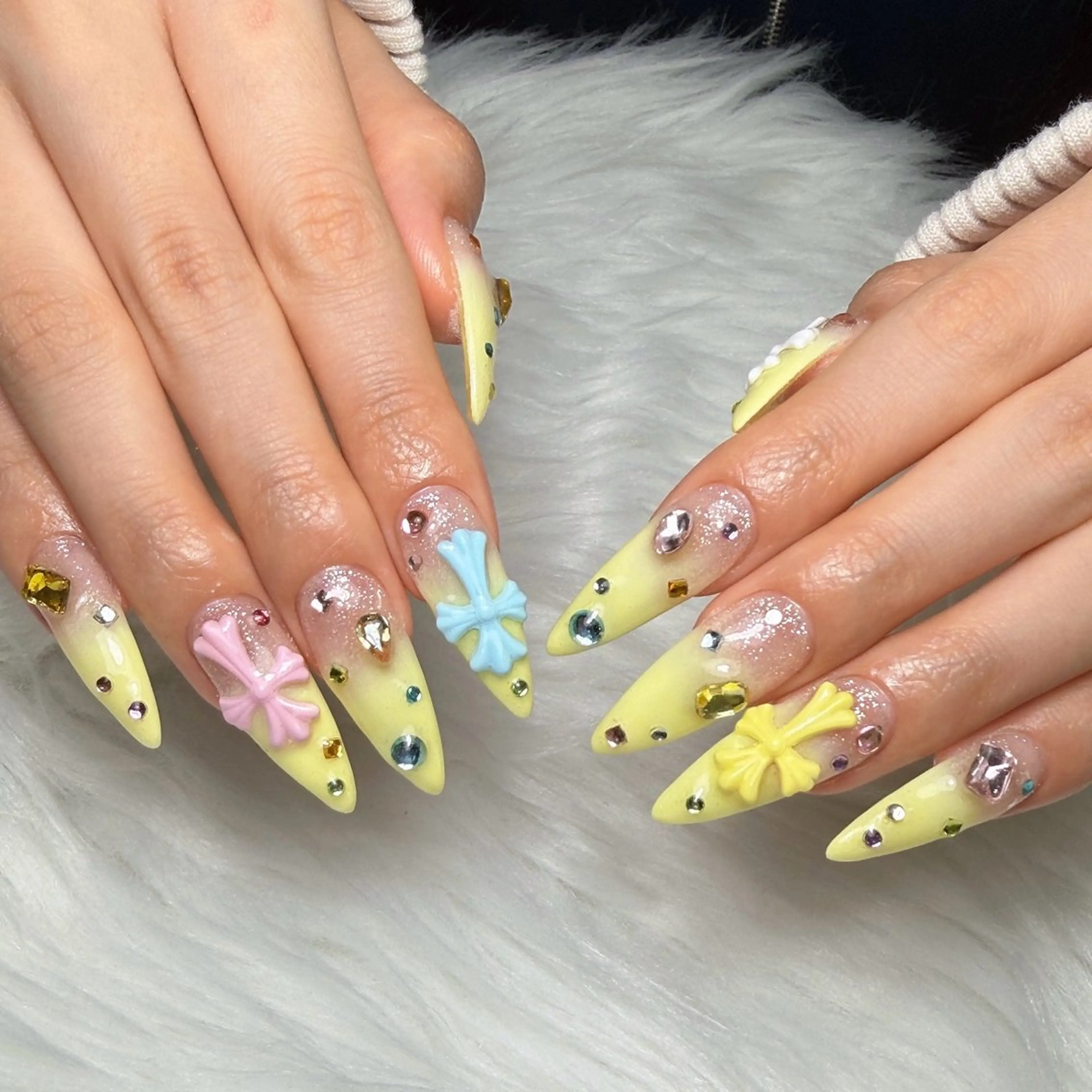 ネイル ハンドネイル lifra Hinaのネイルデザイン