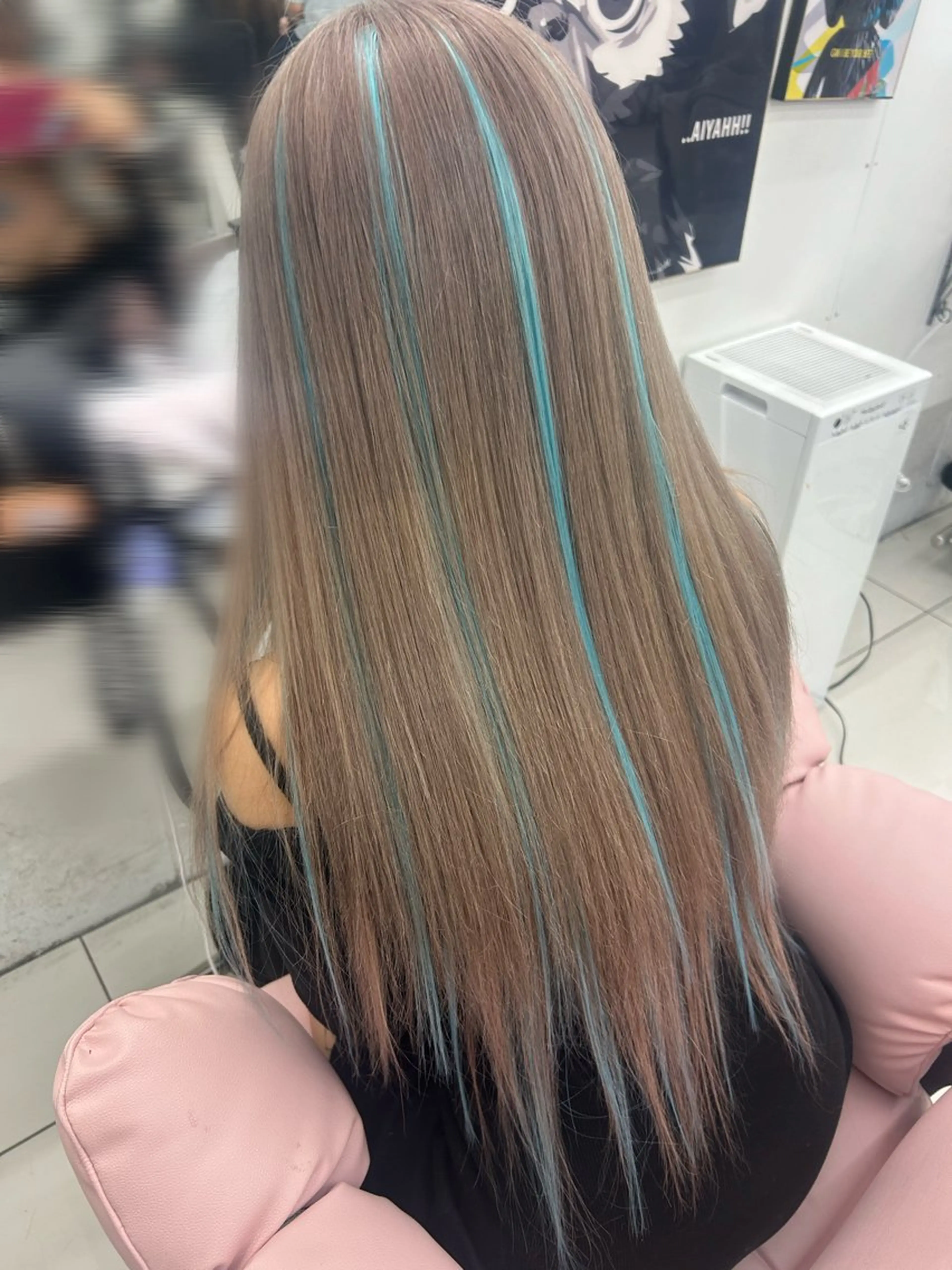 ロング 吉田 彩乃のヘアスタイル