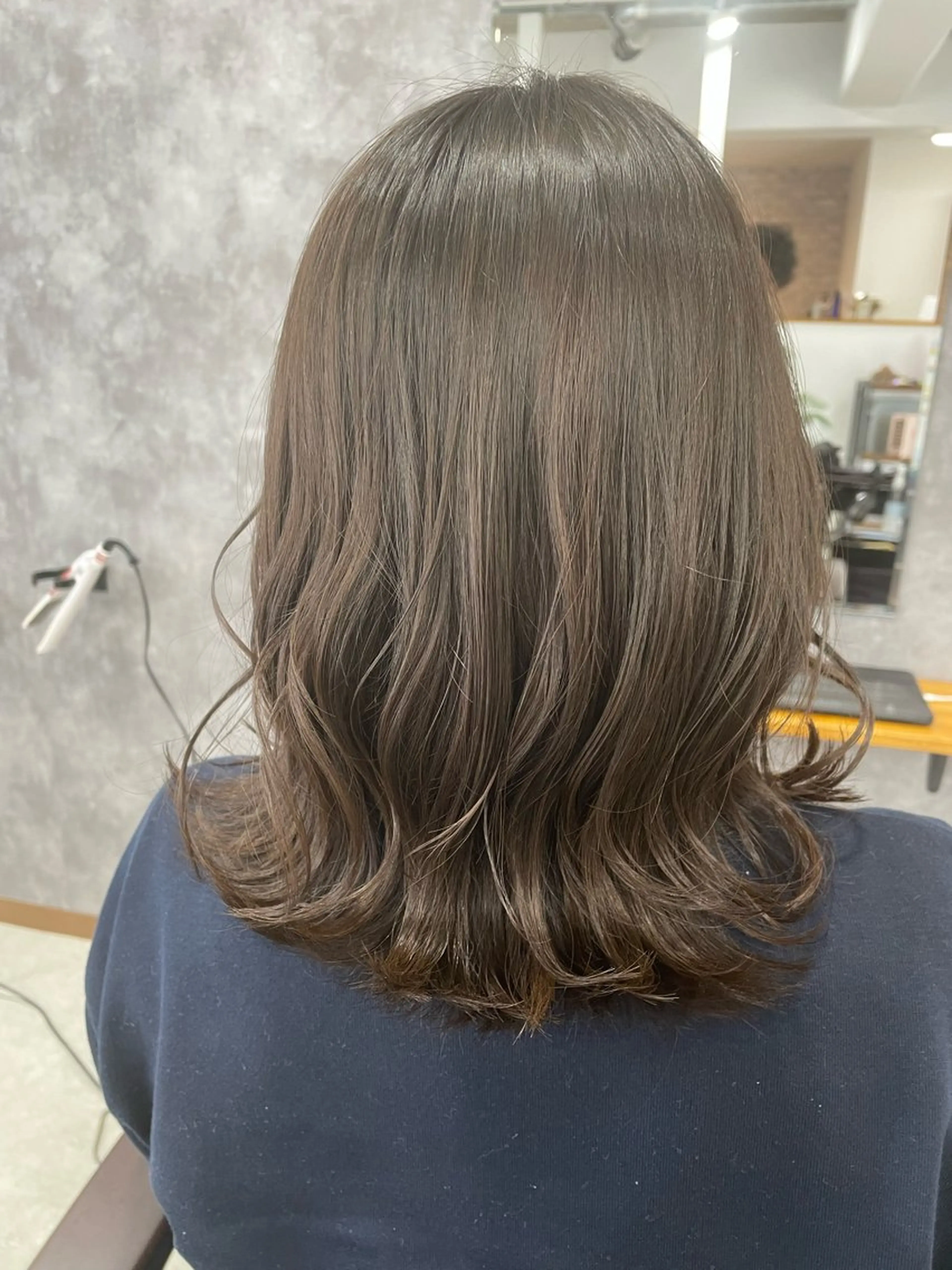 ミディアム パープルカラー ハイライト 学生 レイヤーカット 齋藤 彬のヘアスタイル