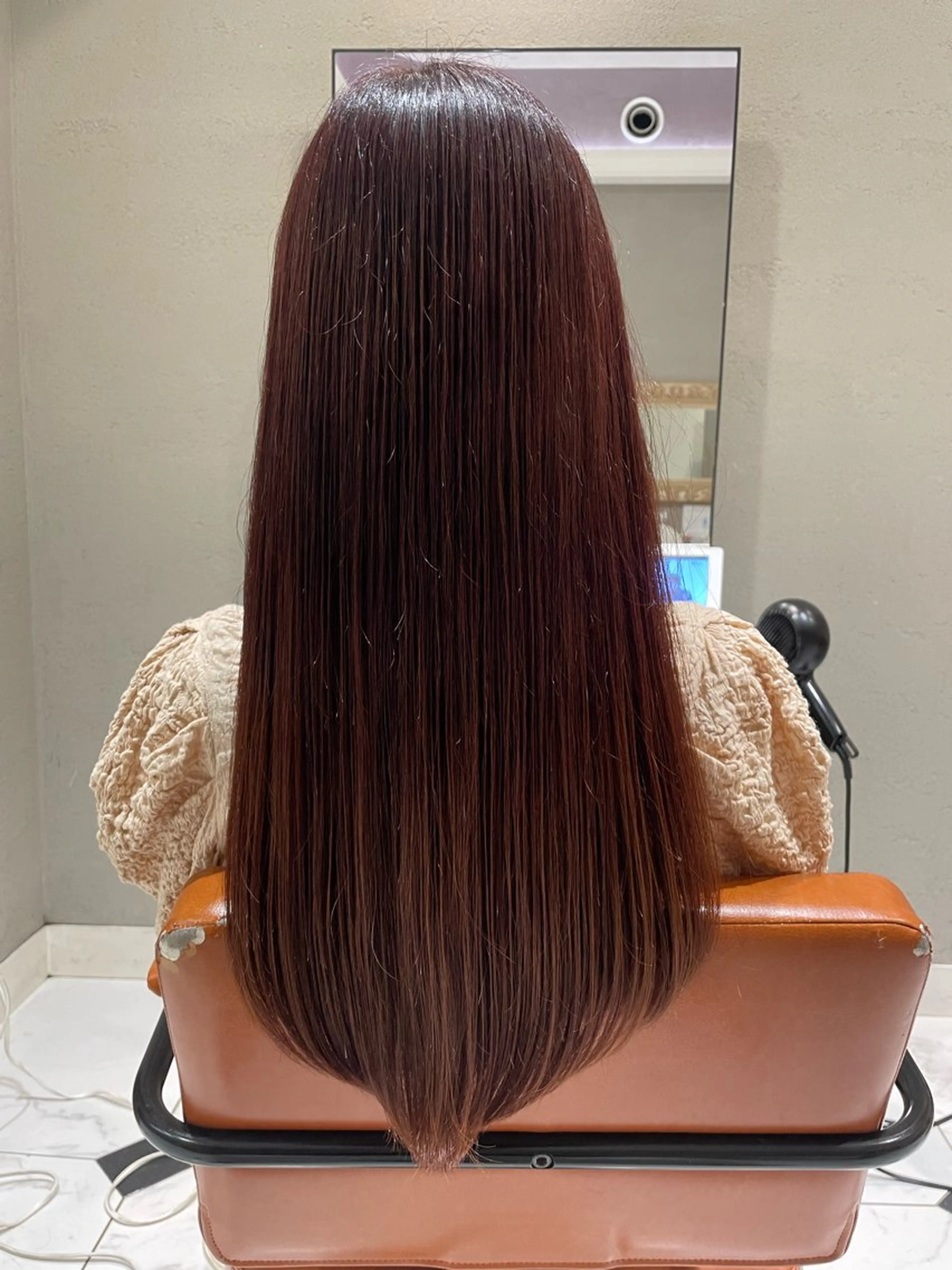 ミディアム 頭から整える美容師 松田のヘアスタイル