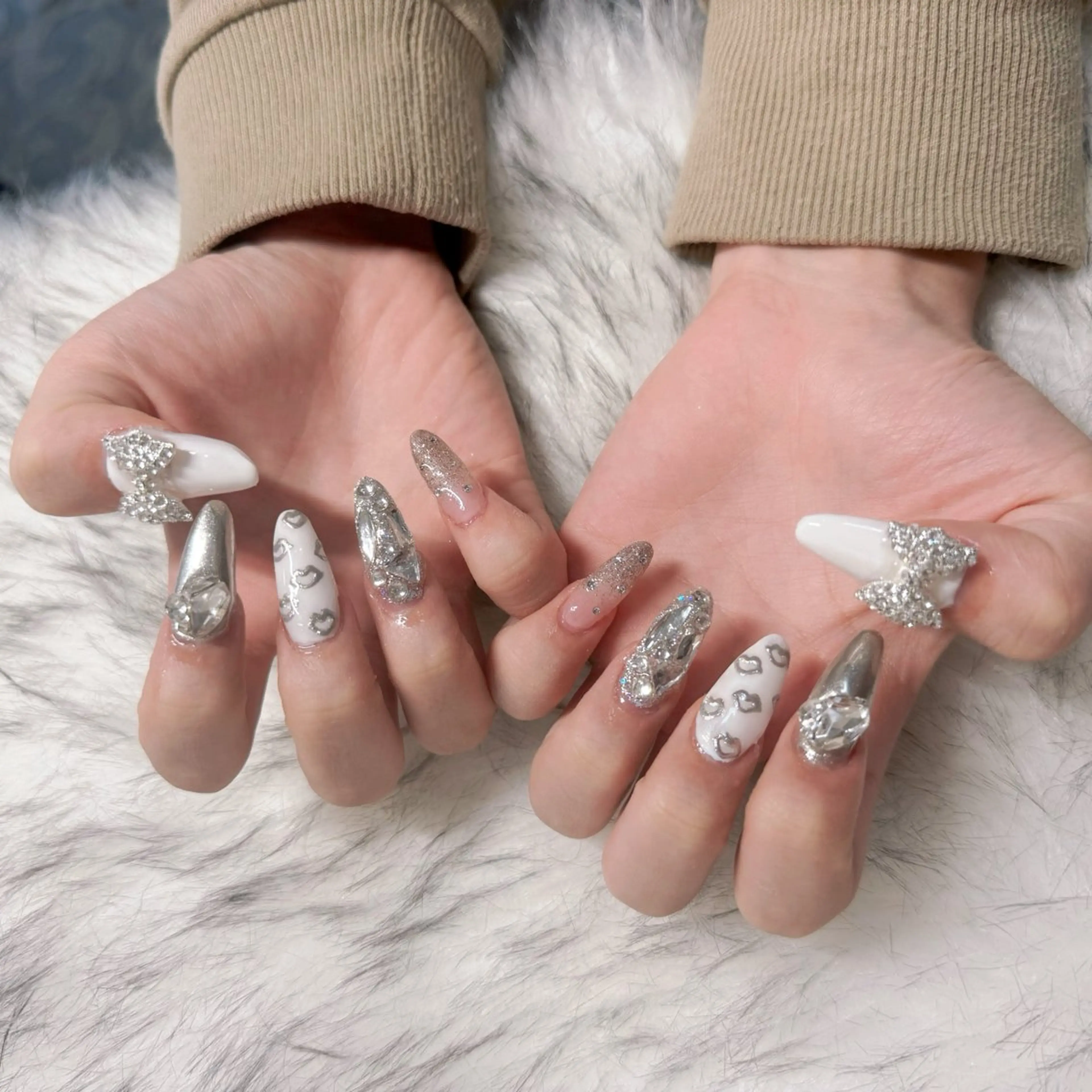 ロング ハンドネイル mao .のネイルデザイン