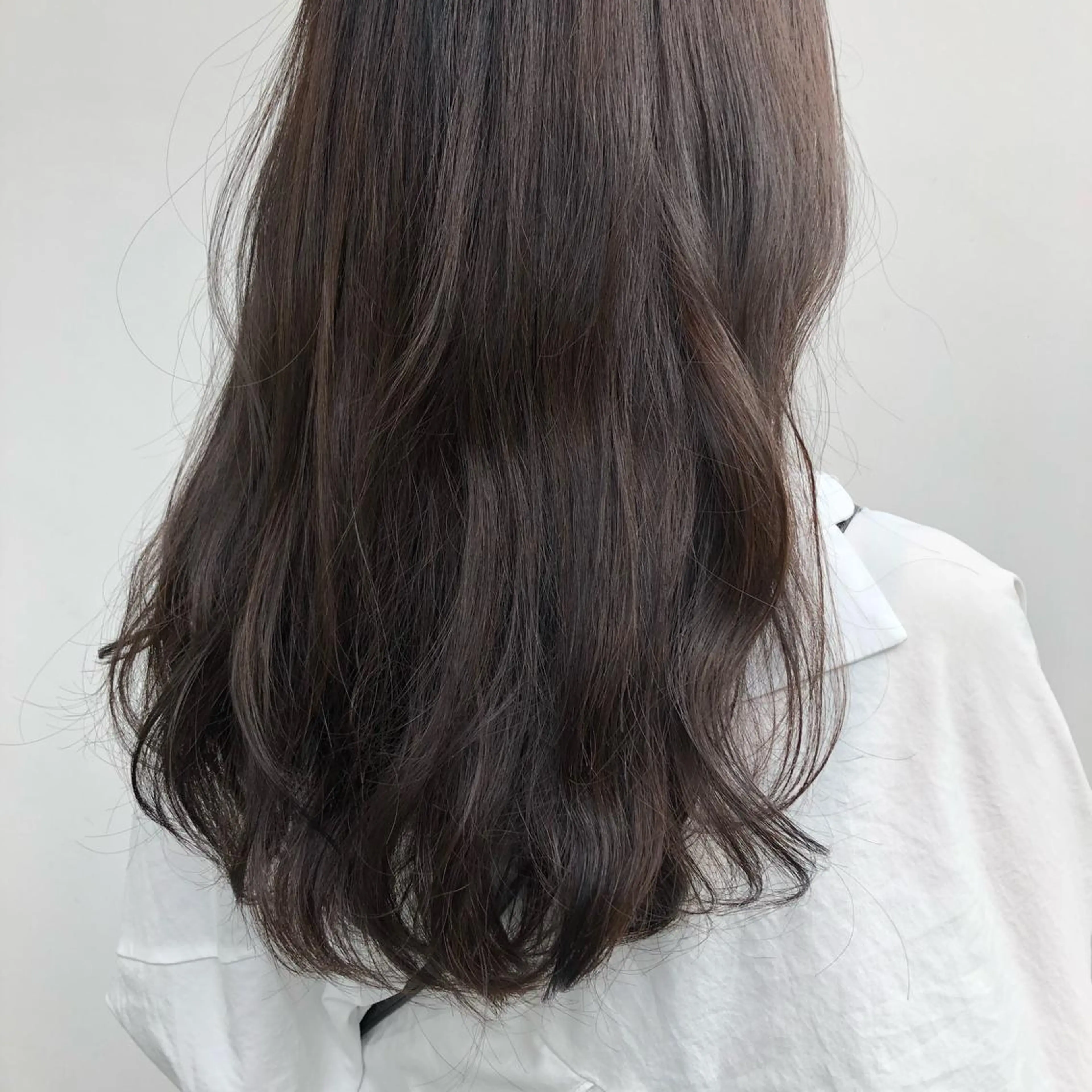 セミロング 中川 結のヘアスタイル