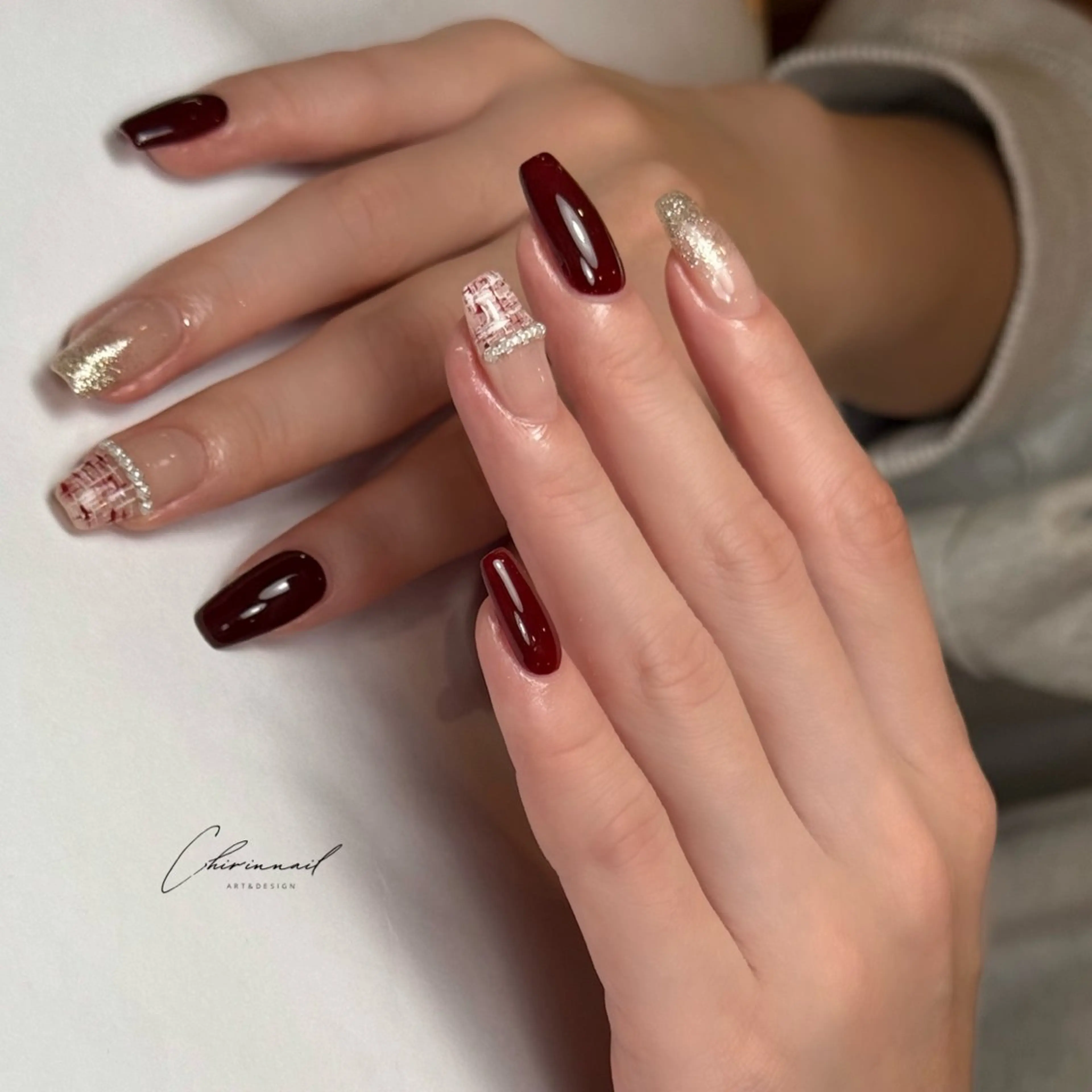 ネイル 赤色 シンプルネイル 冬ネイル クリスマス chirin nailのネイルデザイン