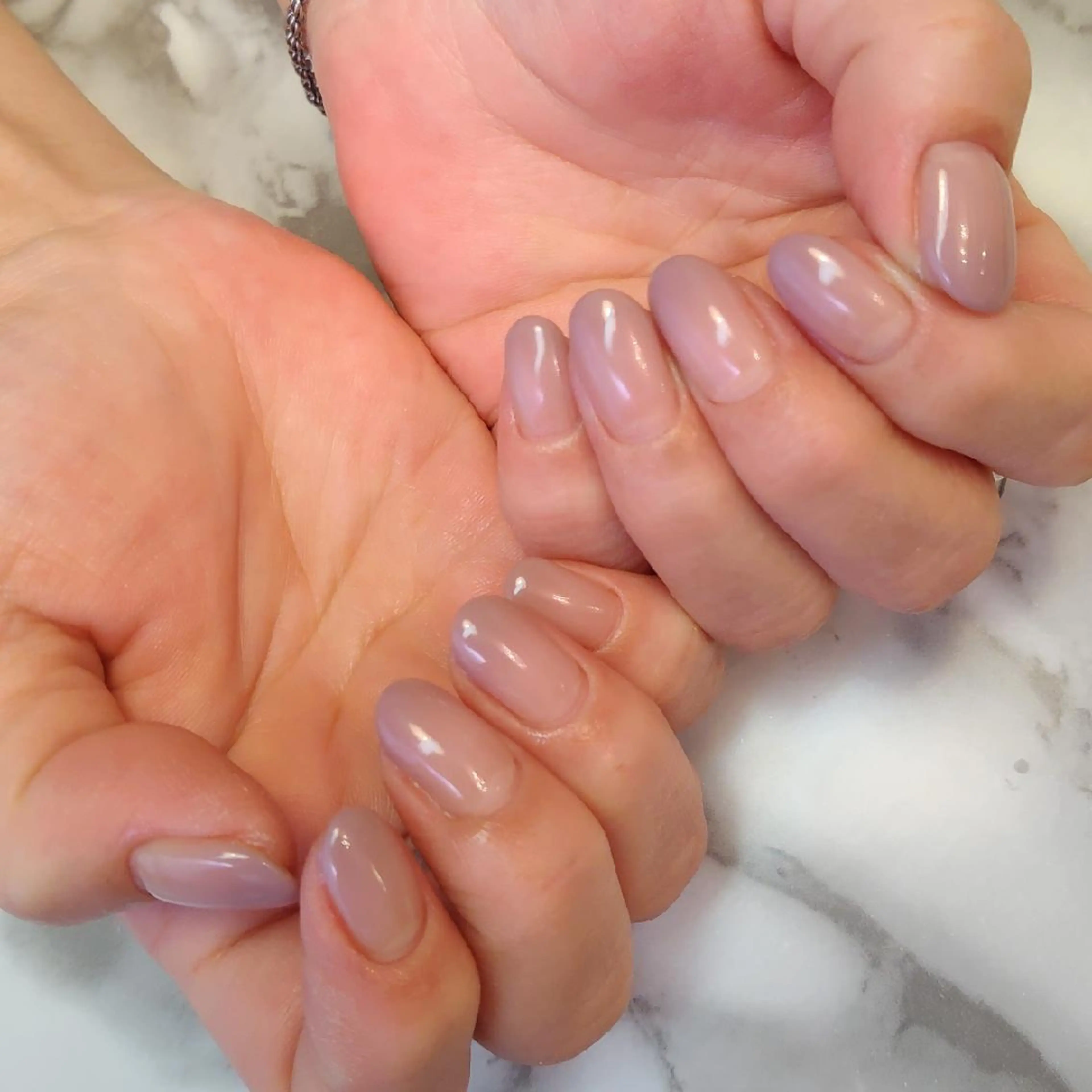 ネイル グラデーション ジェヌインネイル 河内のネイルデザイン