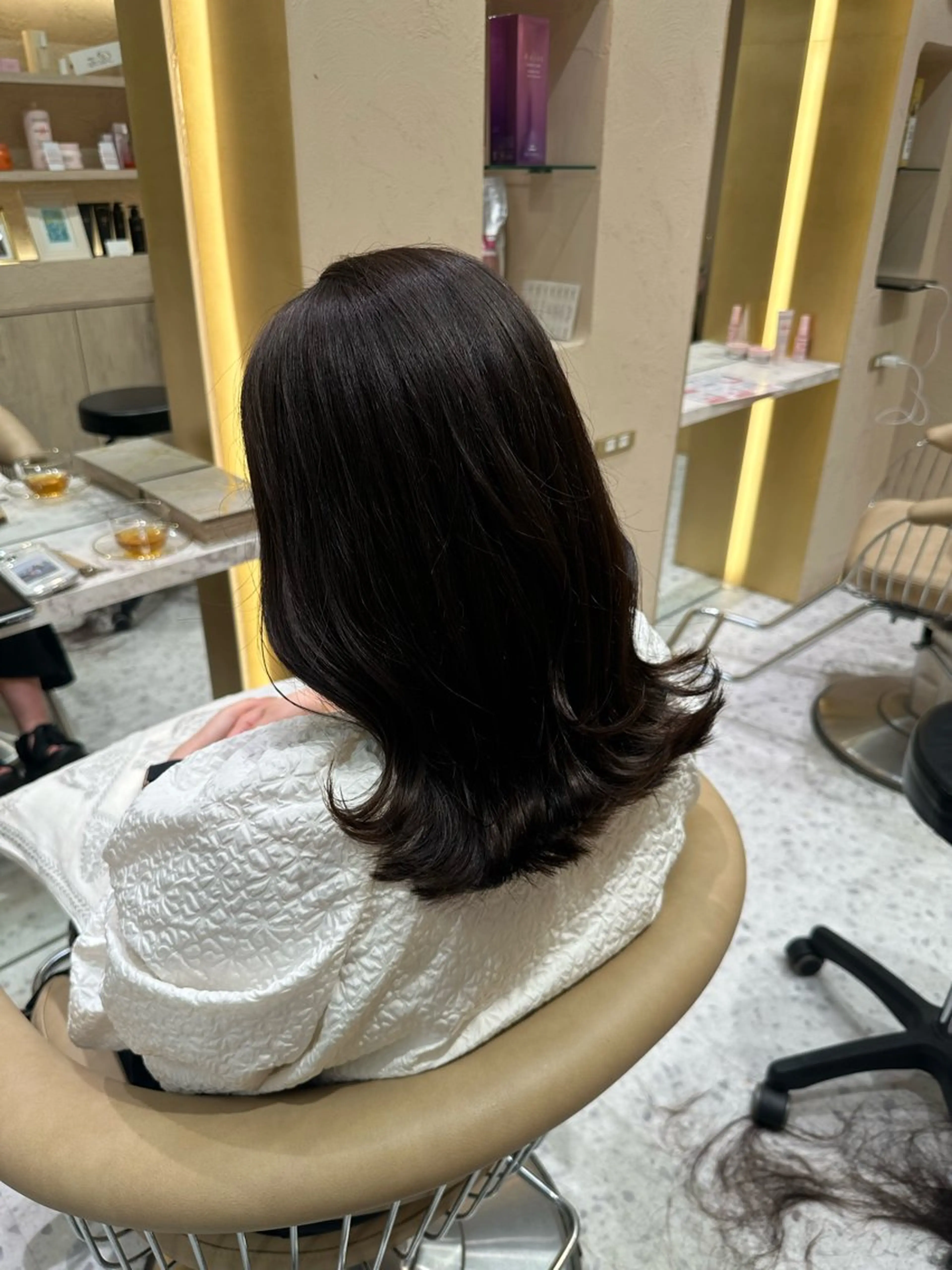 セミロング カット ヘアカラー トリートメント 酒井 里穂のヘアスタイル